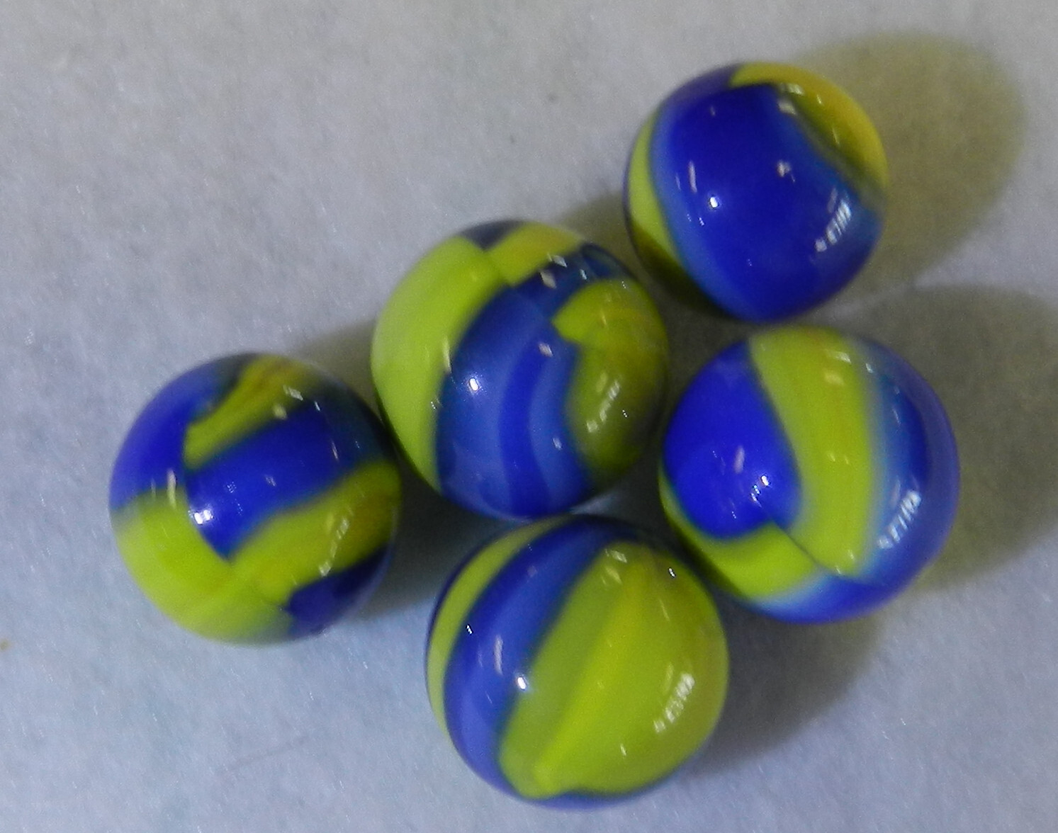 #19313m Vintage Group of 5 Marble King Cub Scout Marbles .58 to .64 Inches
