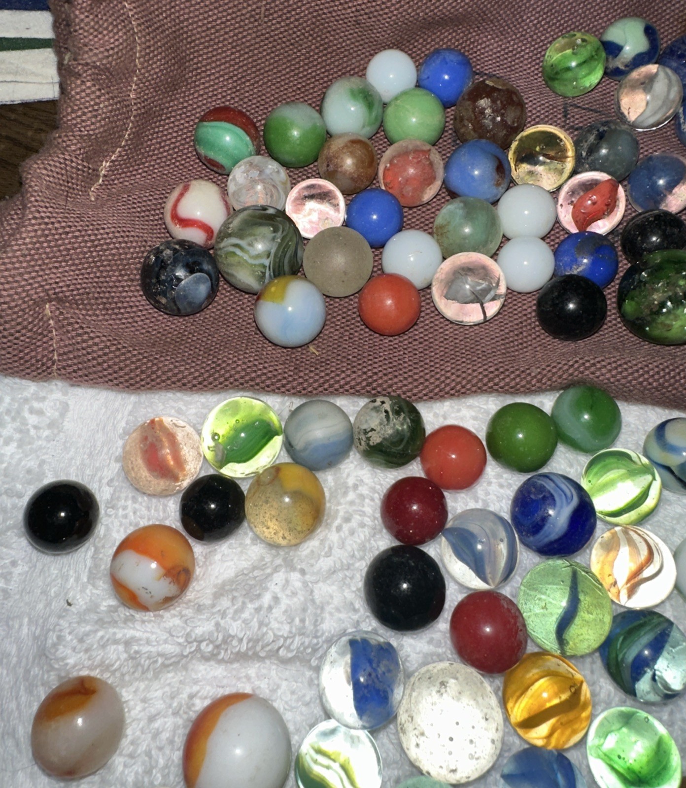 VINTAGE / ANTIQUE MARBLE LOT Clay Steelies Glass Cats Eye Barn Find Almost 3 Lbs