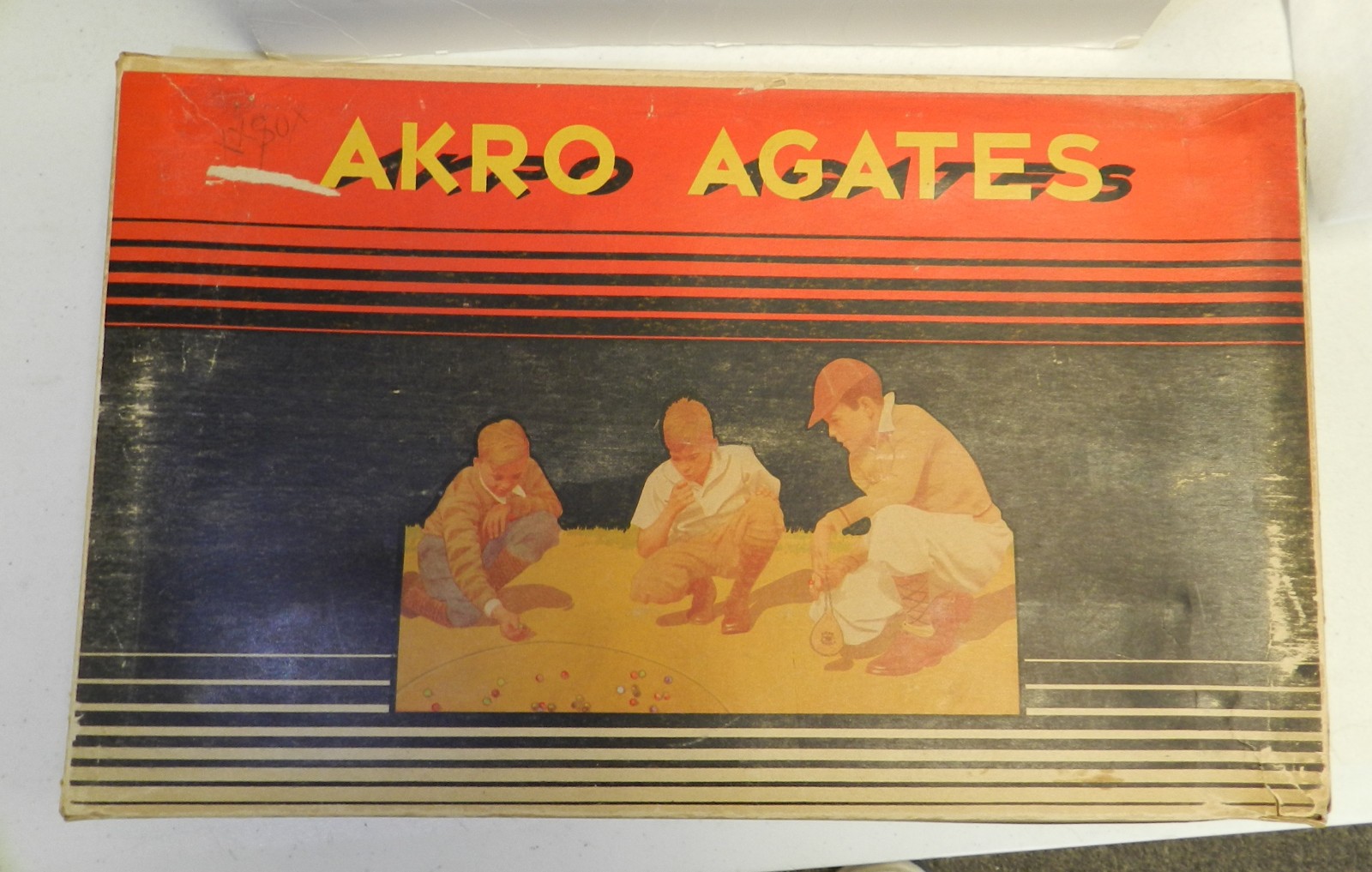 #20553m Large Original Akro Agate Box No 300 With Bag and Marbles Some Oxbloods