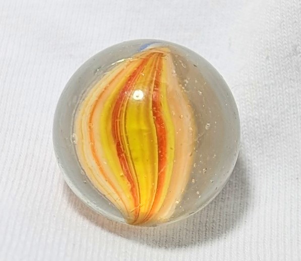25/32″ Shooter Vibrant European Sparkler 1950/1960 Vintage Marbles CNM/NM+