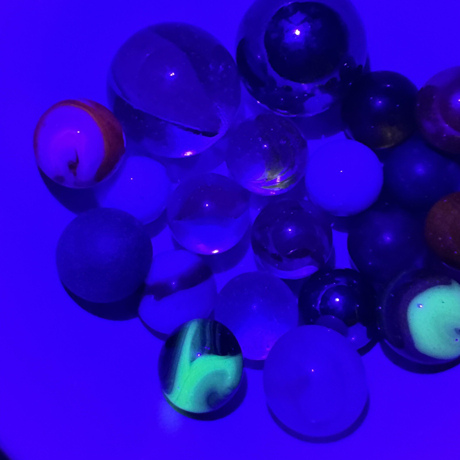 Vintage Marble Lot Of MARBLES UV Reactive Cadmium Uranium Lot #87