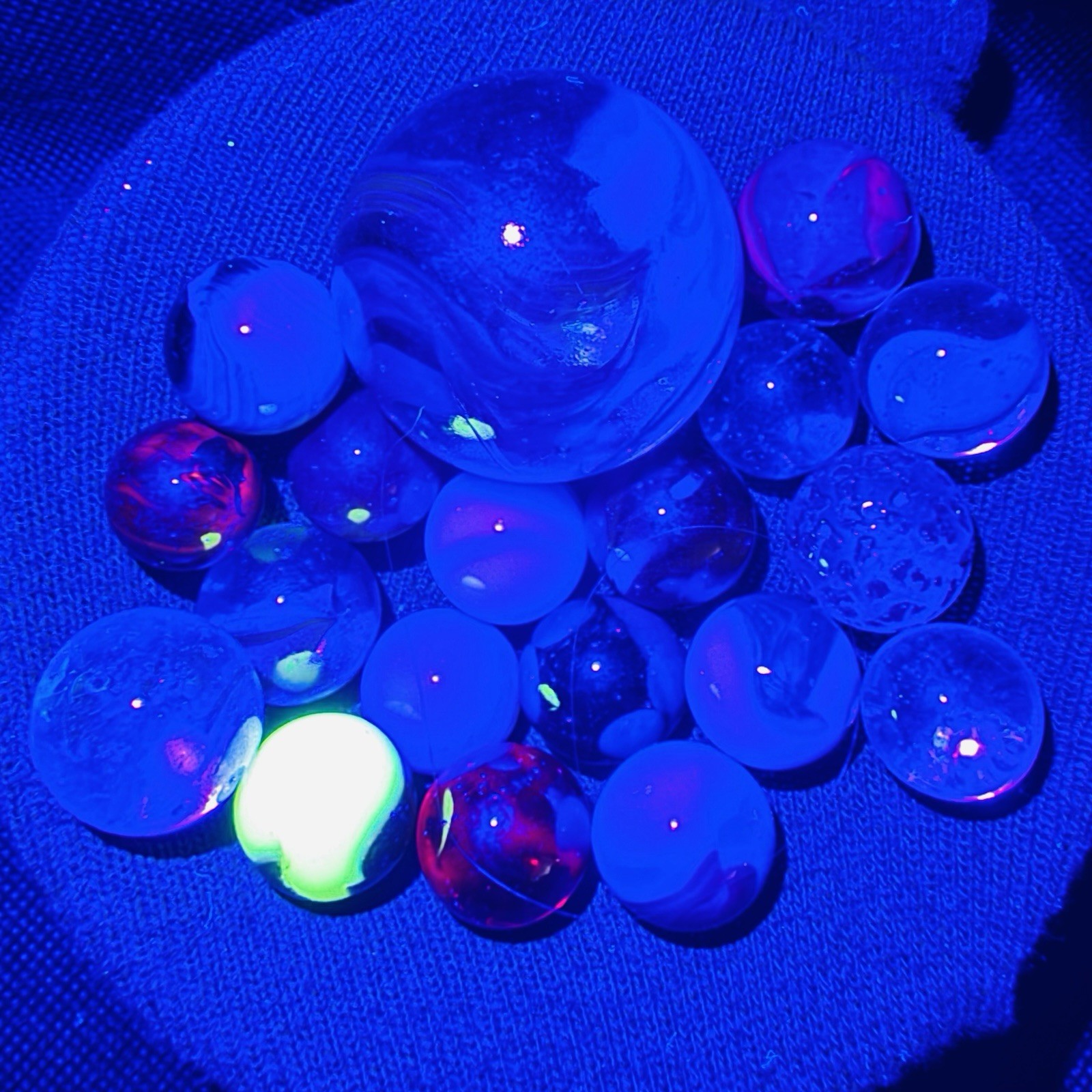 Vintage Marble Lot Of MARBLES UV Reactive Cadmium Uranium Lot #108