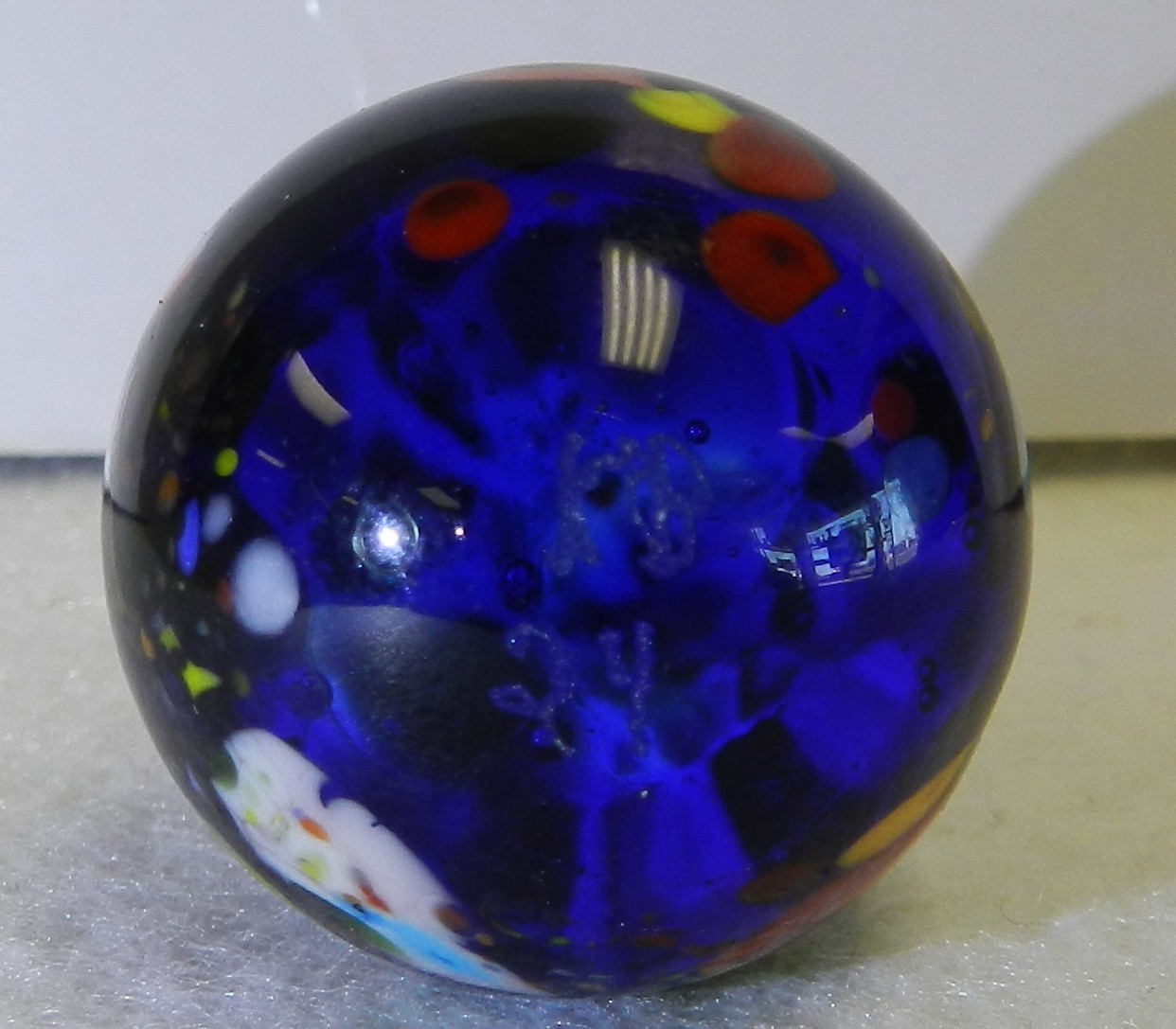 #19963m Guinea Like Handmade Contemporary Keith Baker Marble Cobalt Base Glass