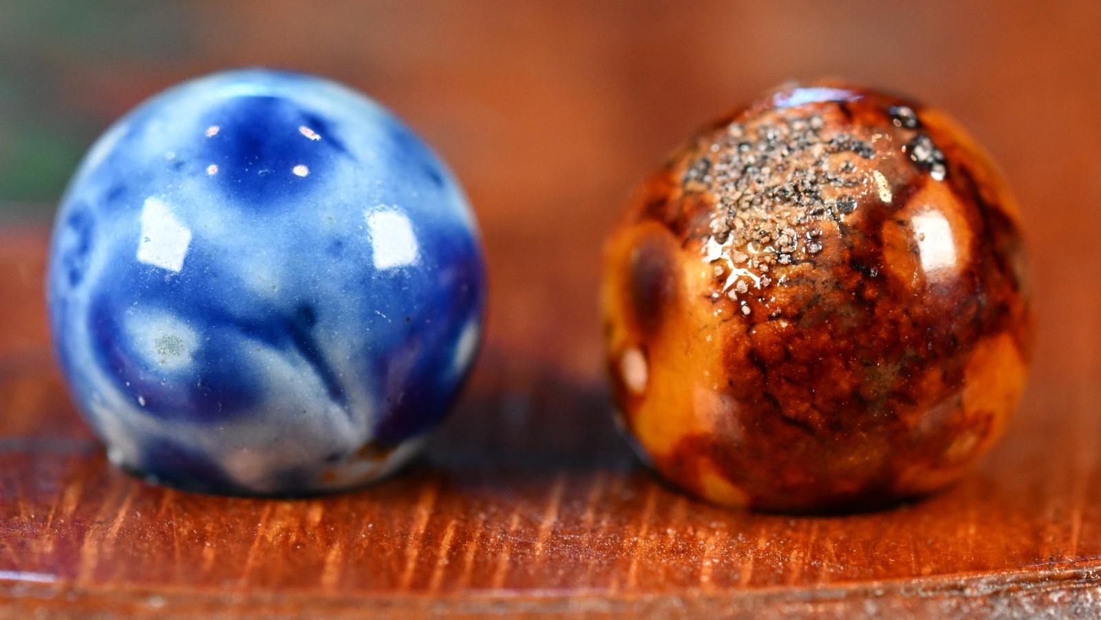 Pair of Blue & Brown Bennington Marbles, Handmade, 0.54 inch, Mint, Germ, S1651