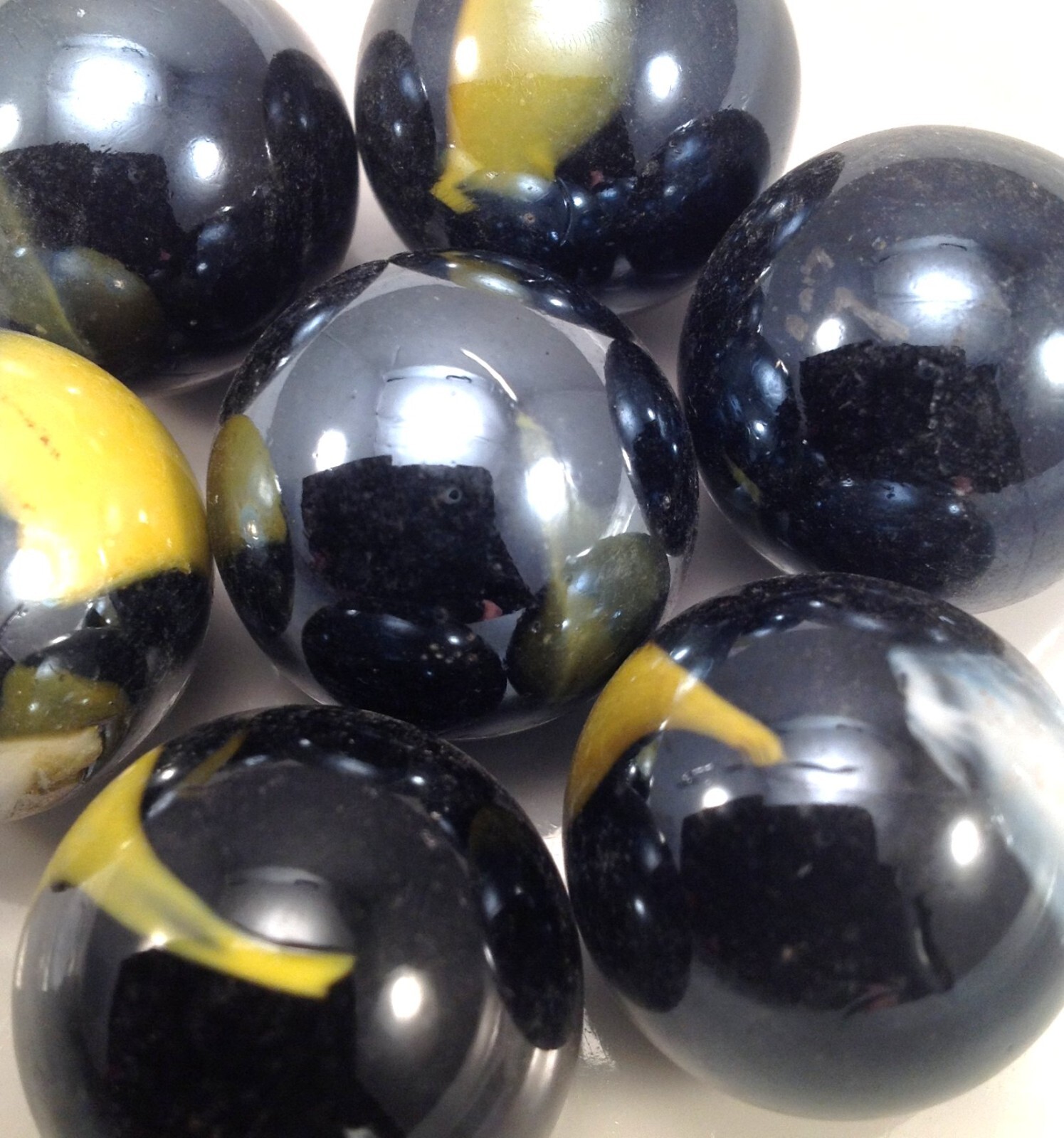 Glass Marbles 1″ – 12oz bag Black w/white & yellow swirls 16pcs