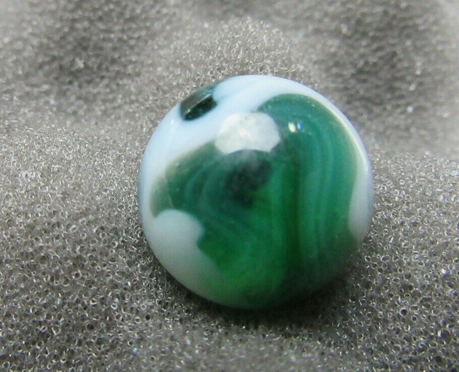 Antique Akro Agate Green Slag 19/32″