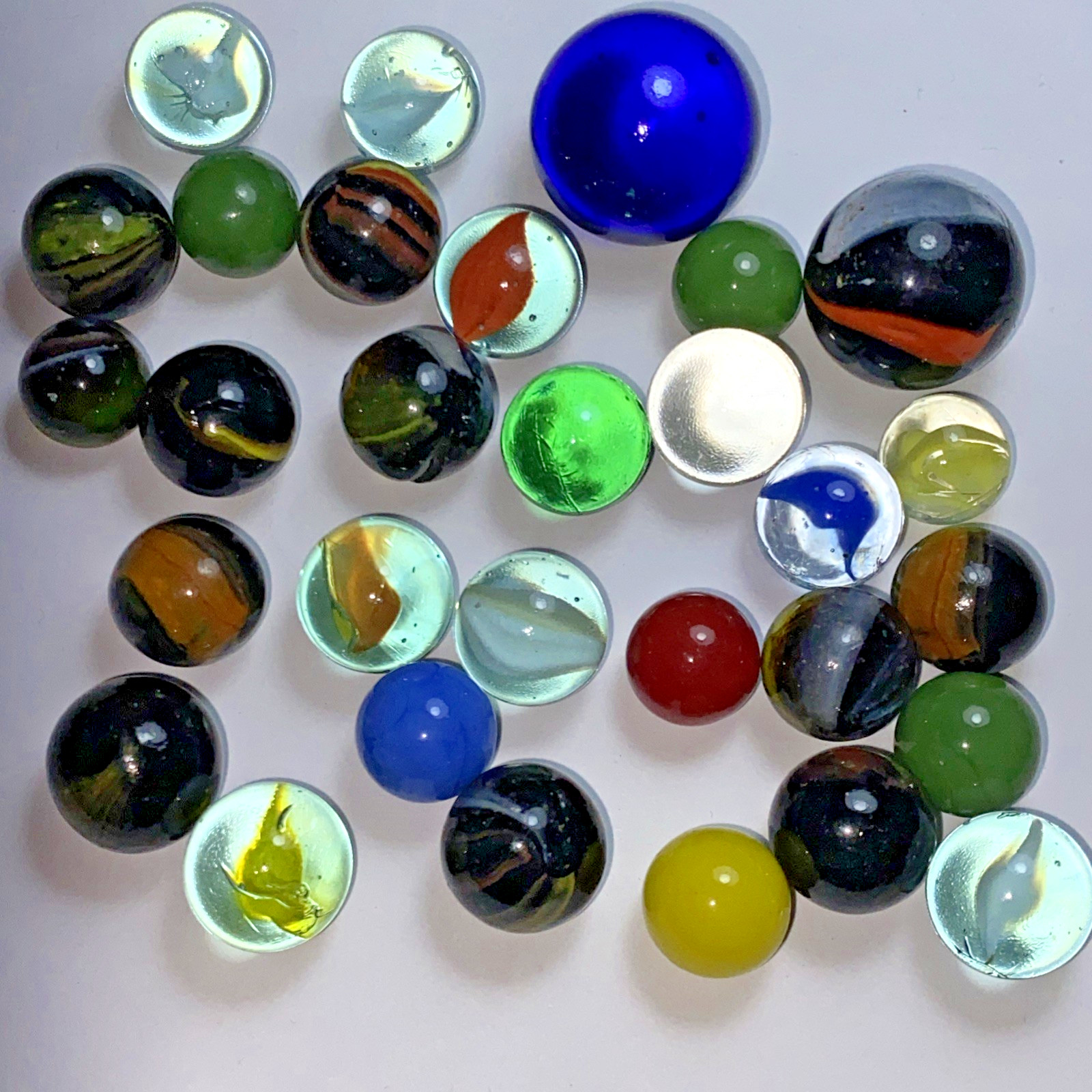 79 Assorted Vintage Random Glass Marbles Swirl Patterns 1 radioactive! WYSIWYG