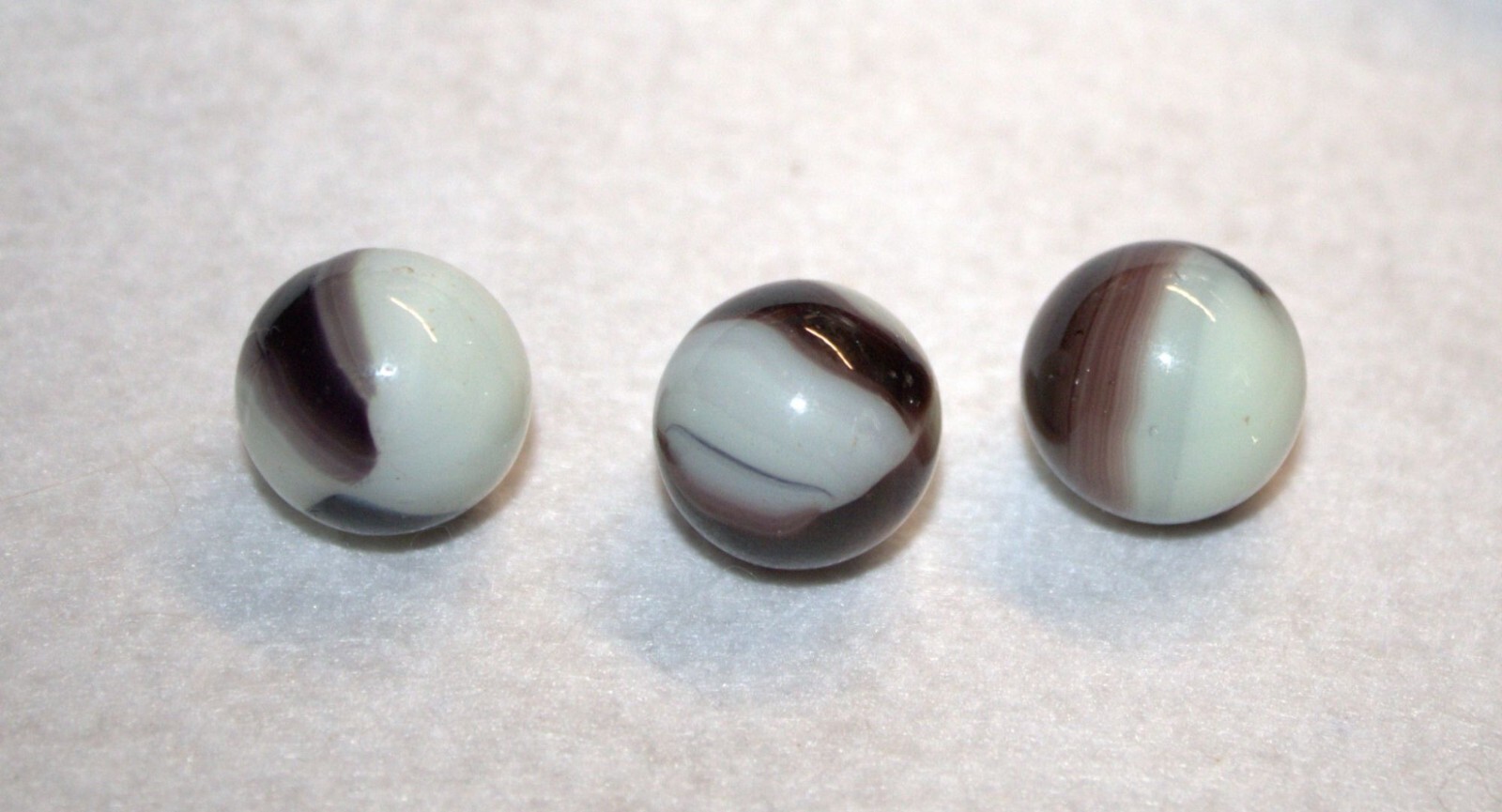 Vintage Virtro Whitie Marble White & Brown Glass Marbles Set of 3