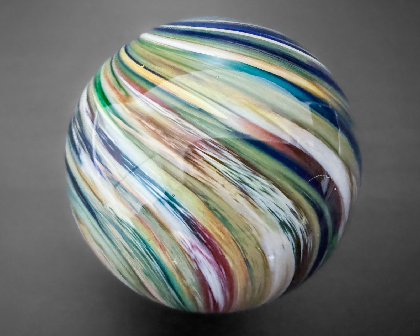 Steve Davis 1.51 Lobed Onionskin Contemporary Swirl Handblown Art Glass Marble
