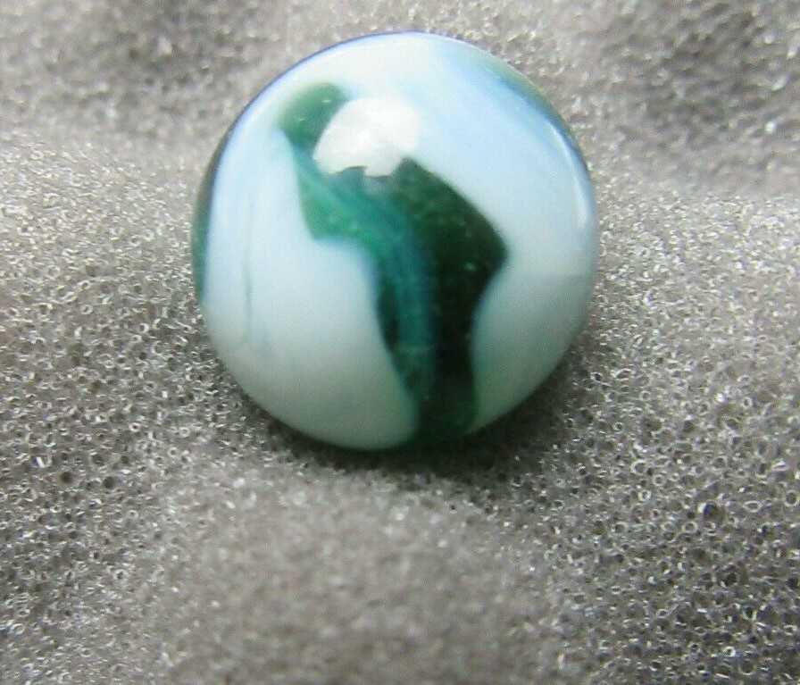 Antique Akro Agate Green Slag 19/32″