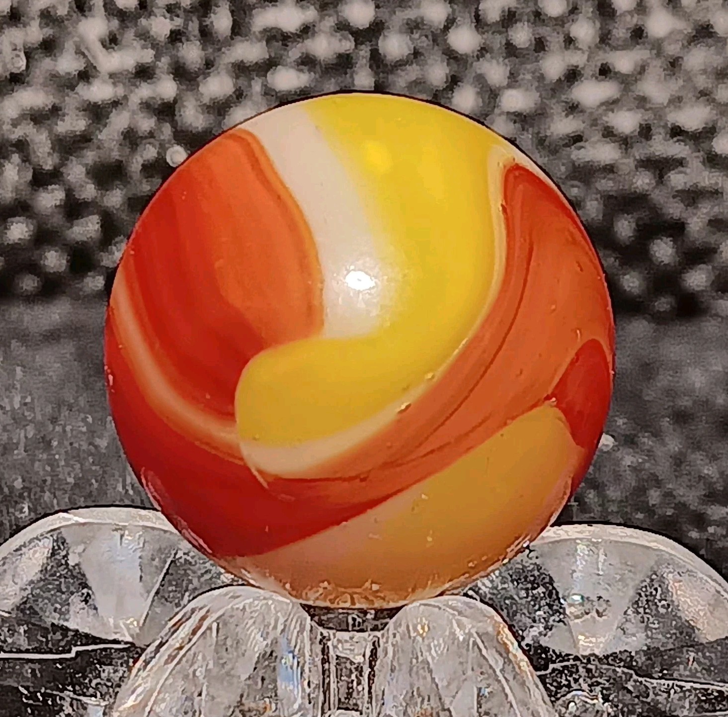 Vintage Peltier Glass NLR “KETCHUP & MUSTARD” Marble. .60″ Nm. Beautiful K&M