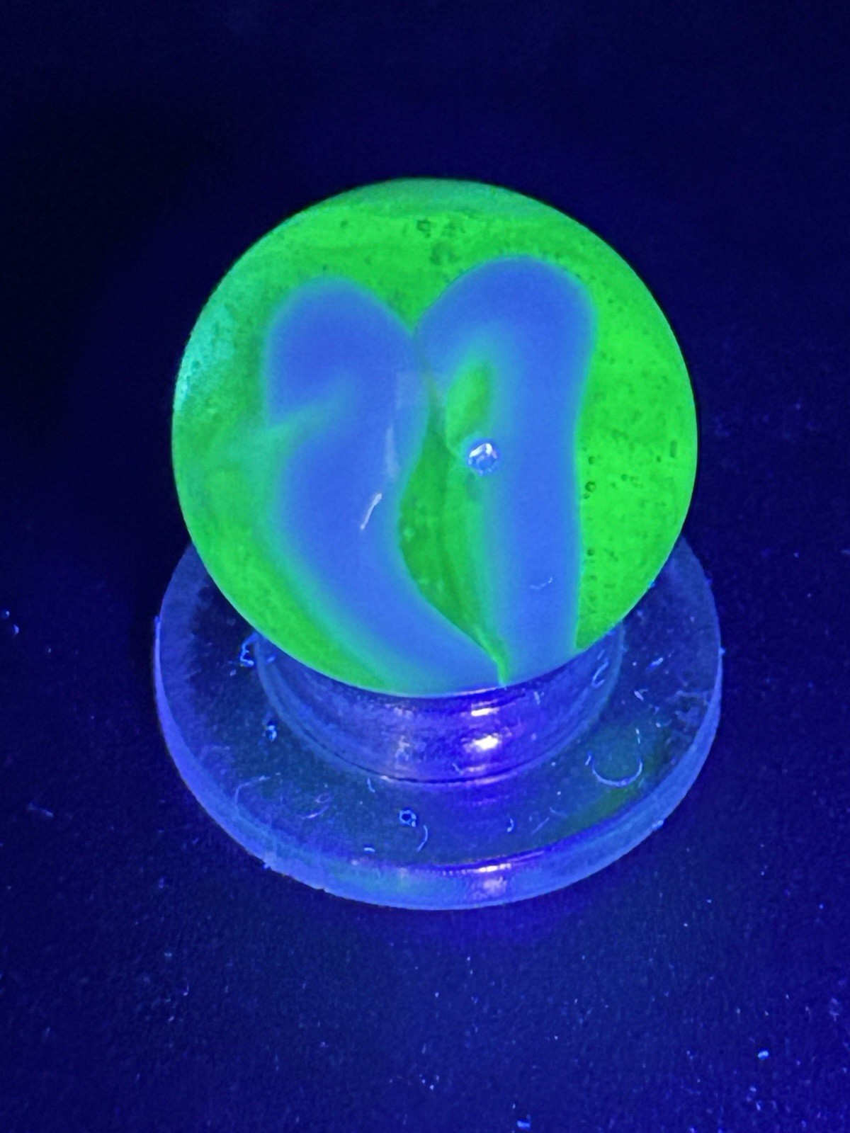 Vintage Davis Marble Works UV Active Swirl Marble 0.629”