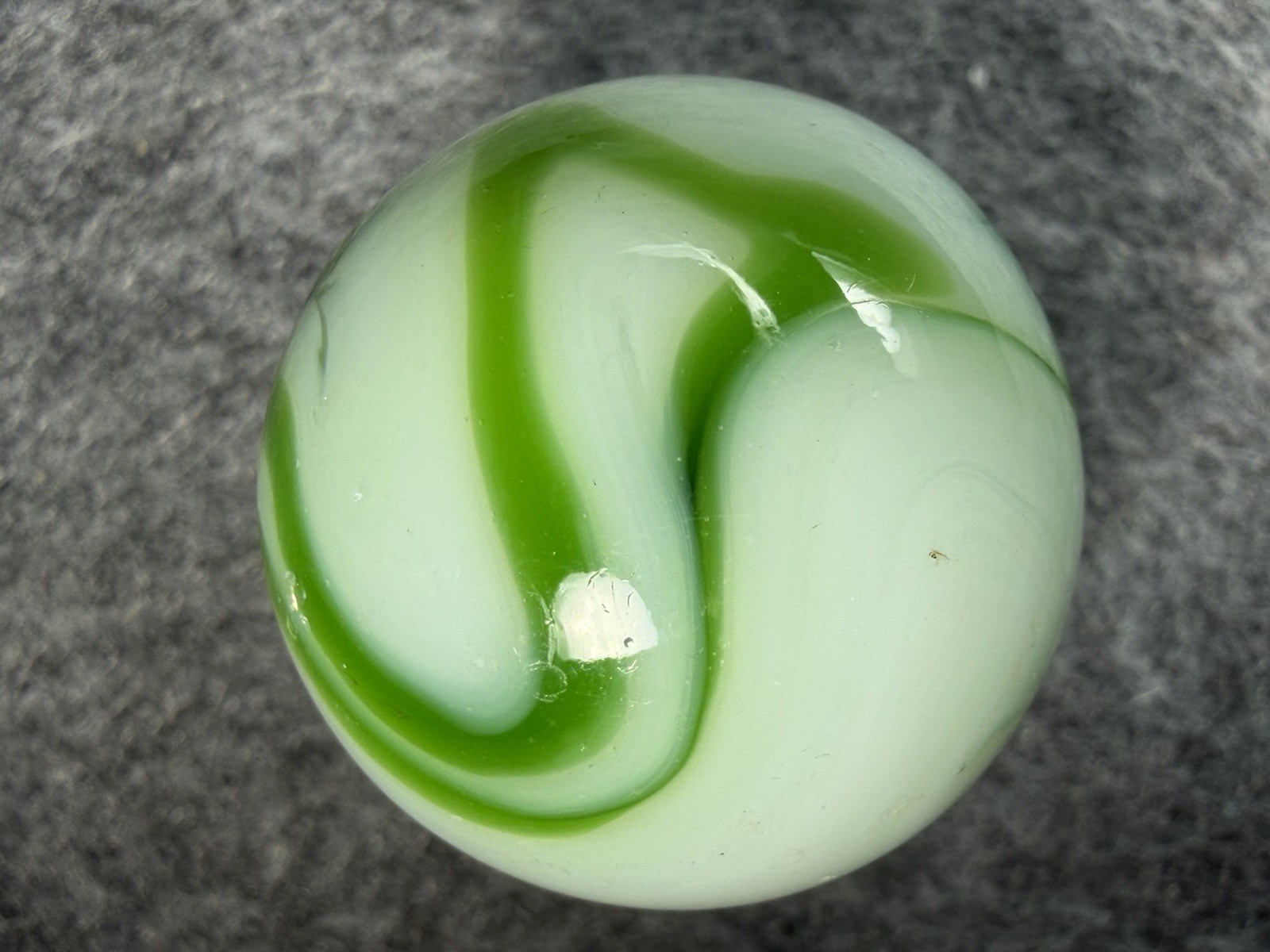Vintage Marbles:St Mary’s Alley Agate Green Swirl Bolder. NM+.985