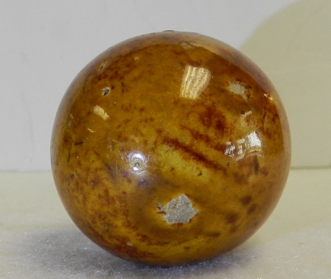 #20871m Large 1.37 Inches Vintage German Handmade Bennington Marble