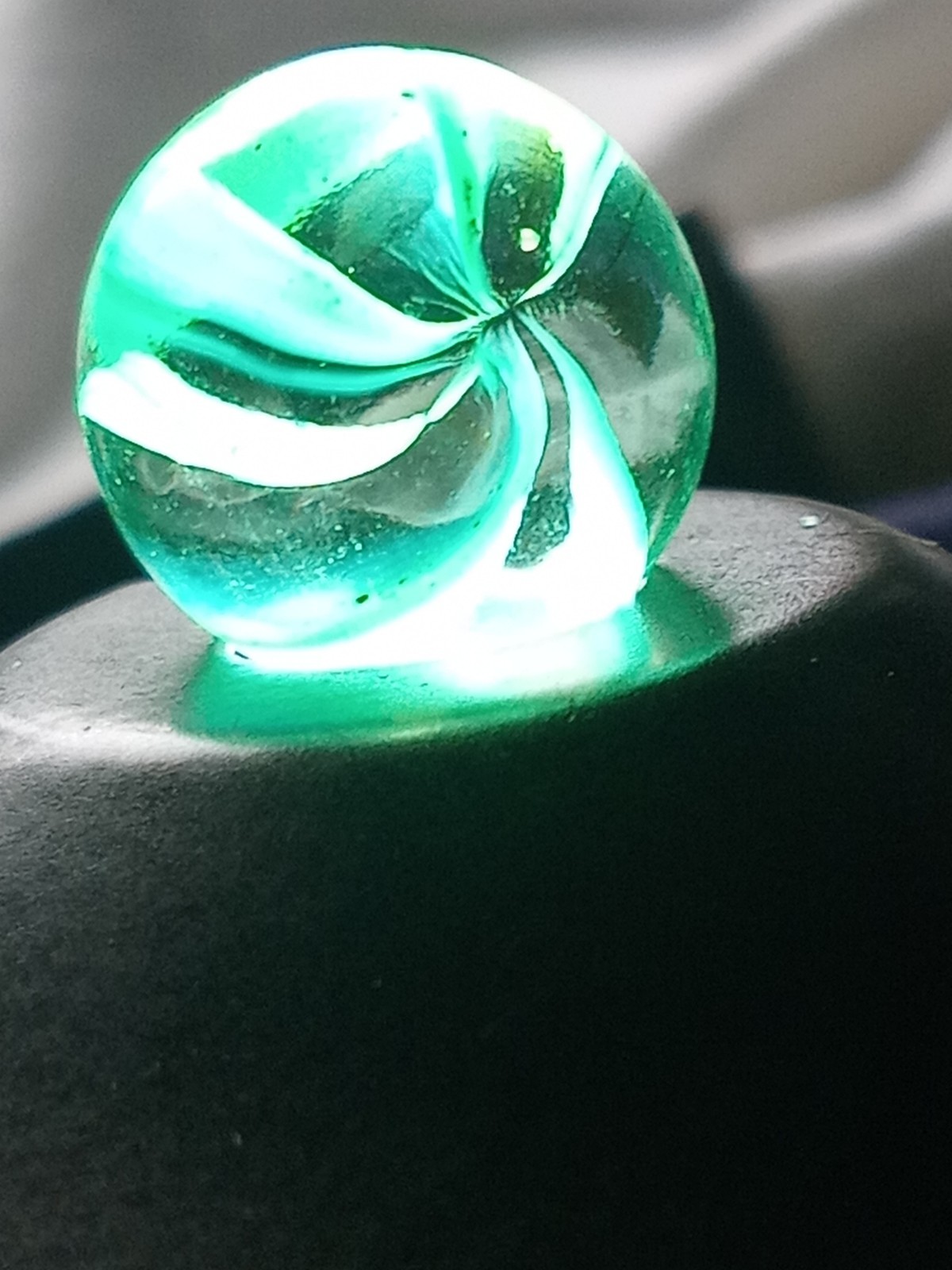 Unique Onionskin Swirl Marble 0.60