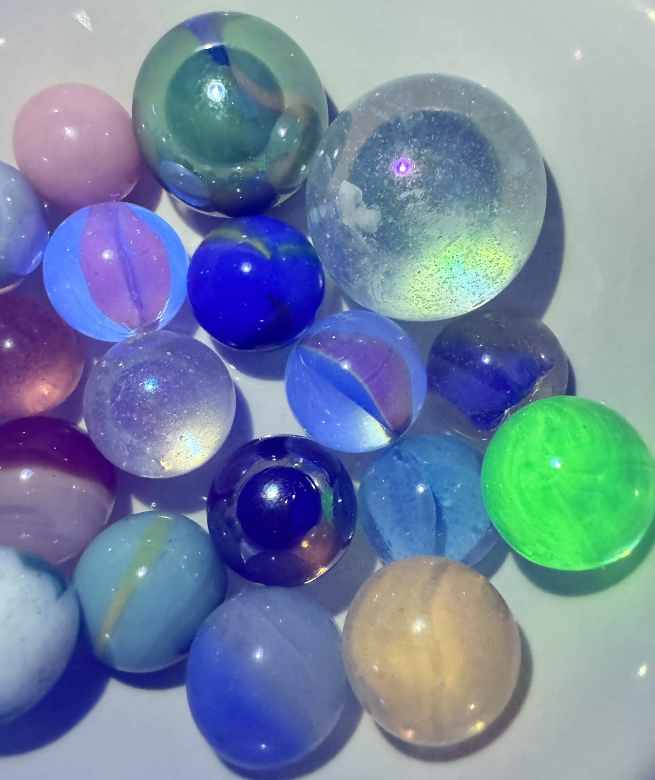 Vintage Marble Lot Of MARBLES UV Reactive Cadmium Uranium Lot #59