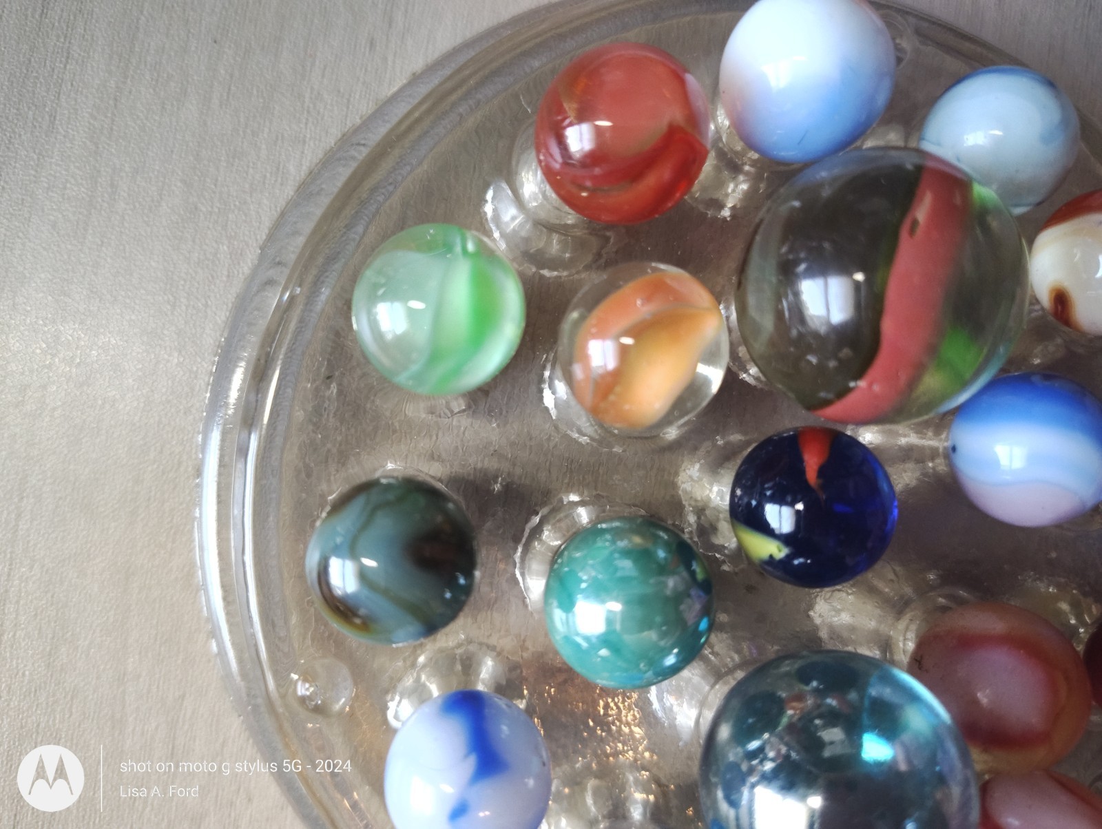 Vintage Glass Marble Lot – 19 Marbles – 4 Large 1″ Shooters, Swirls, Transparent