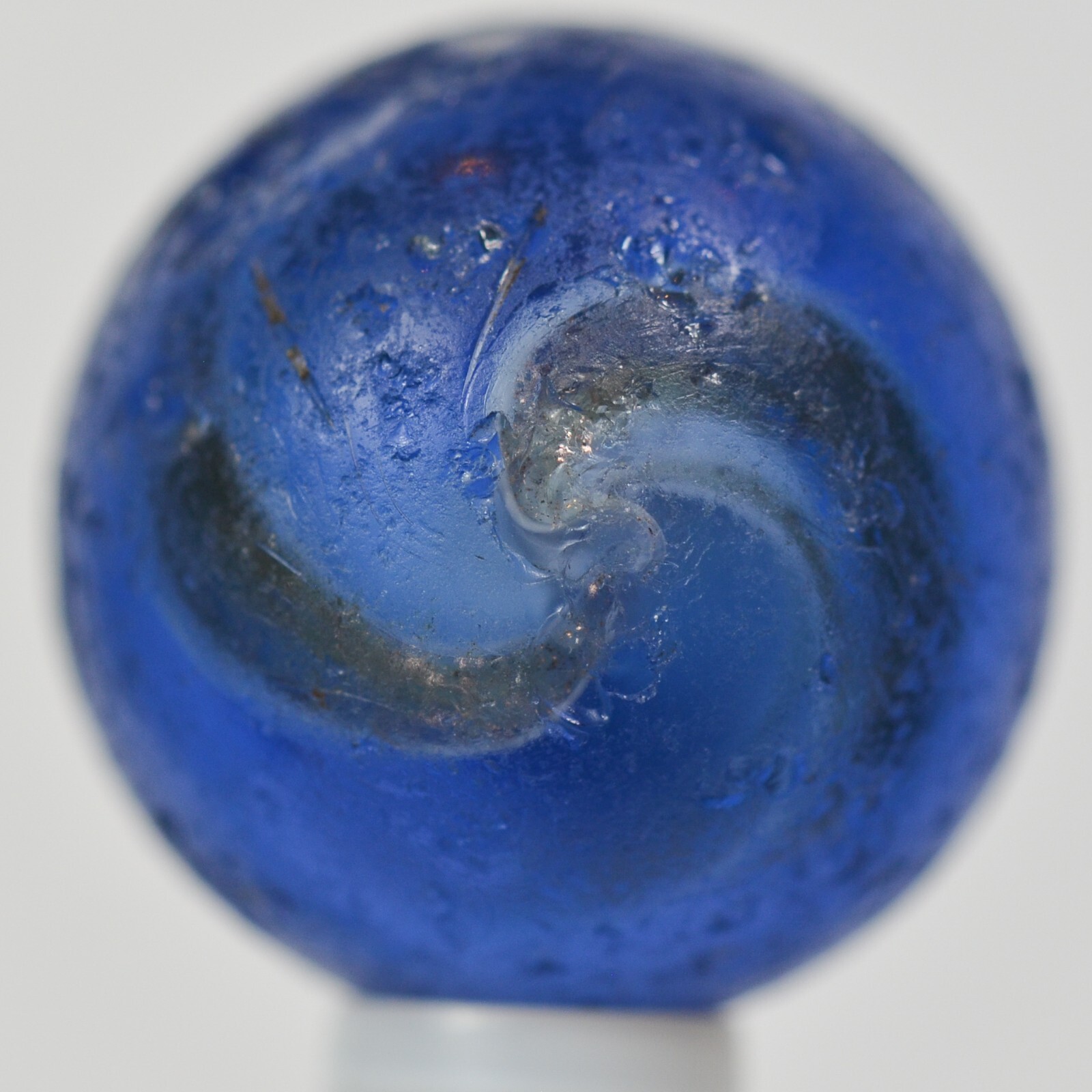 Handmade White Ribbon Lutz Marble Blue Base 3/4 in, Collectible, Germany S1393