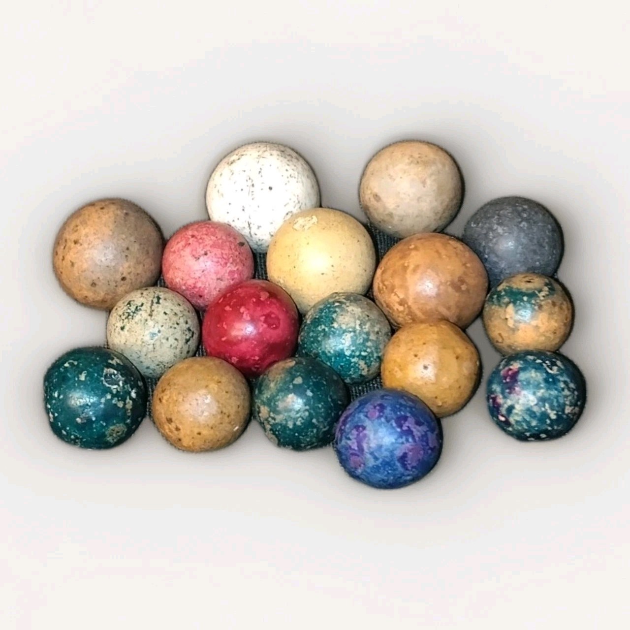 Vintage Antique 19th Century Clay Marbles Lot Of 17 Different Sizes And Colors