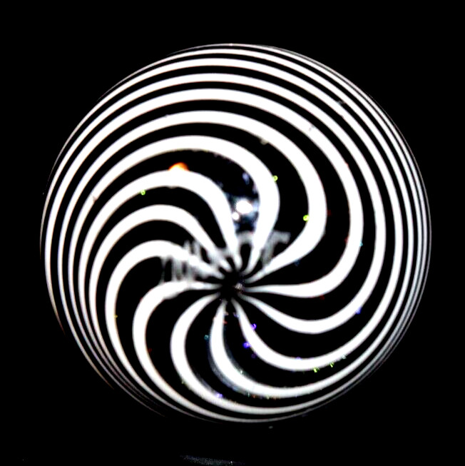 JAMES ALLOWAY GLASS MARBLE/1.354″-DICHROIC BLACK/WHITE VORTEX #3546/FAST SHIP