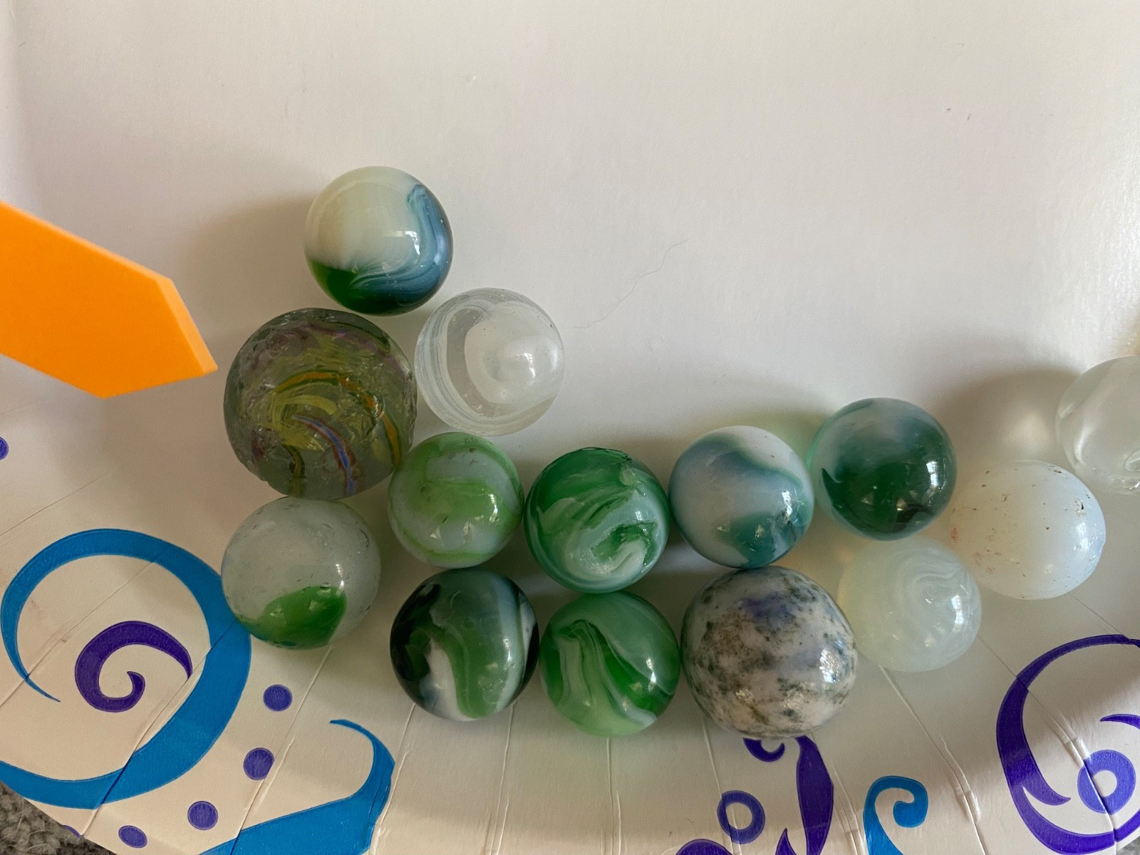 14 antique Marbles (Green Translucent) Corkscrew Clay Solid Ribbon Core Swirl