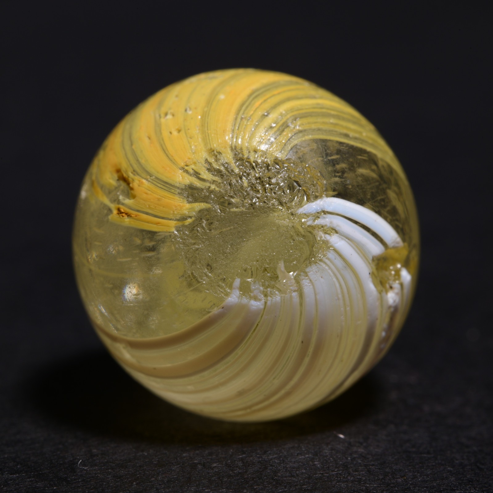 Indian Marble German Handmade Antique Bright White & Egg Yolk 14mm 17/32”