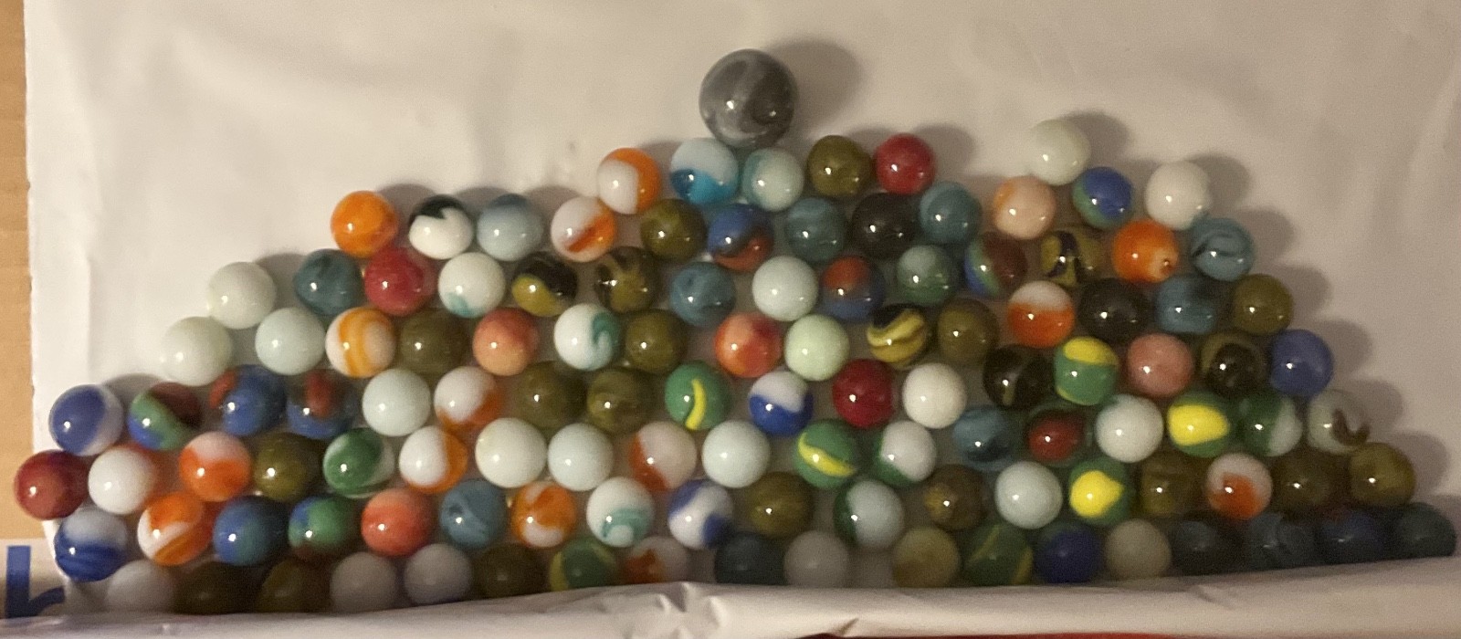 Vintage Group of 123 Marbles *swirl pattern*misc*shooter*check it out