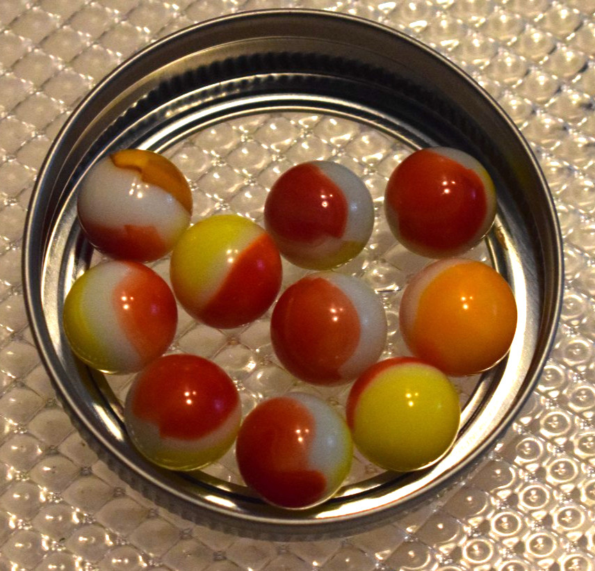 VINTAGE PELTIER CAT EYE BANANA AKRO AGATE POPEYE SWIRL PATCH MARBLES 60PCS
