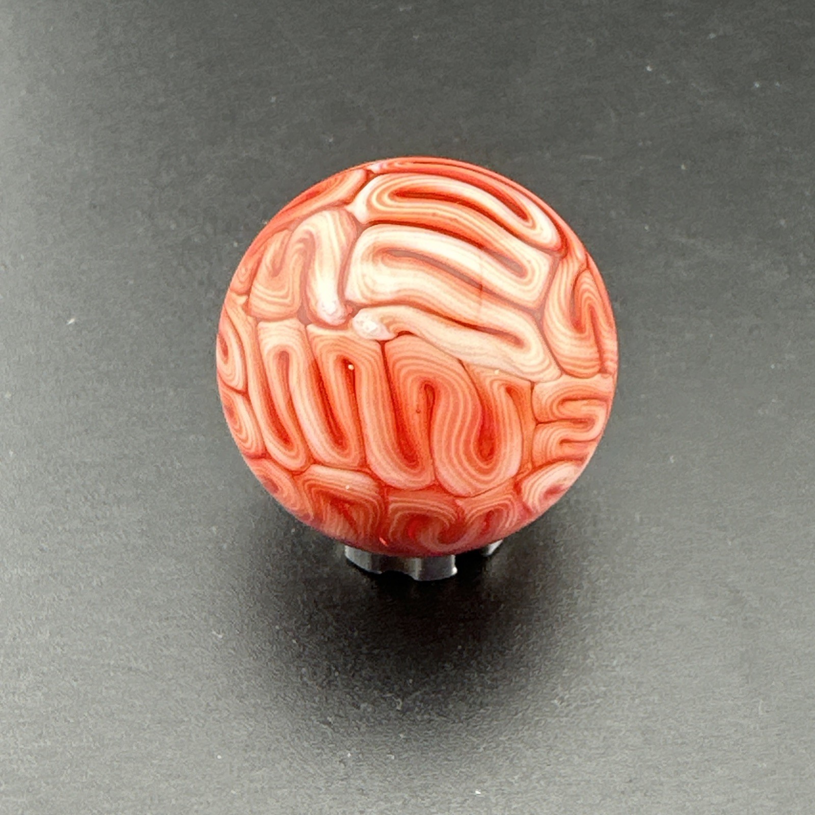 Contemporary Handmade Art Glass Marble 1.12″ UV Reactive BRAIN Pink White MIB