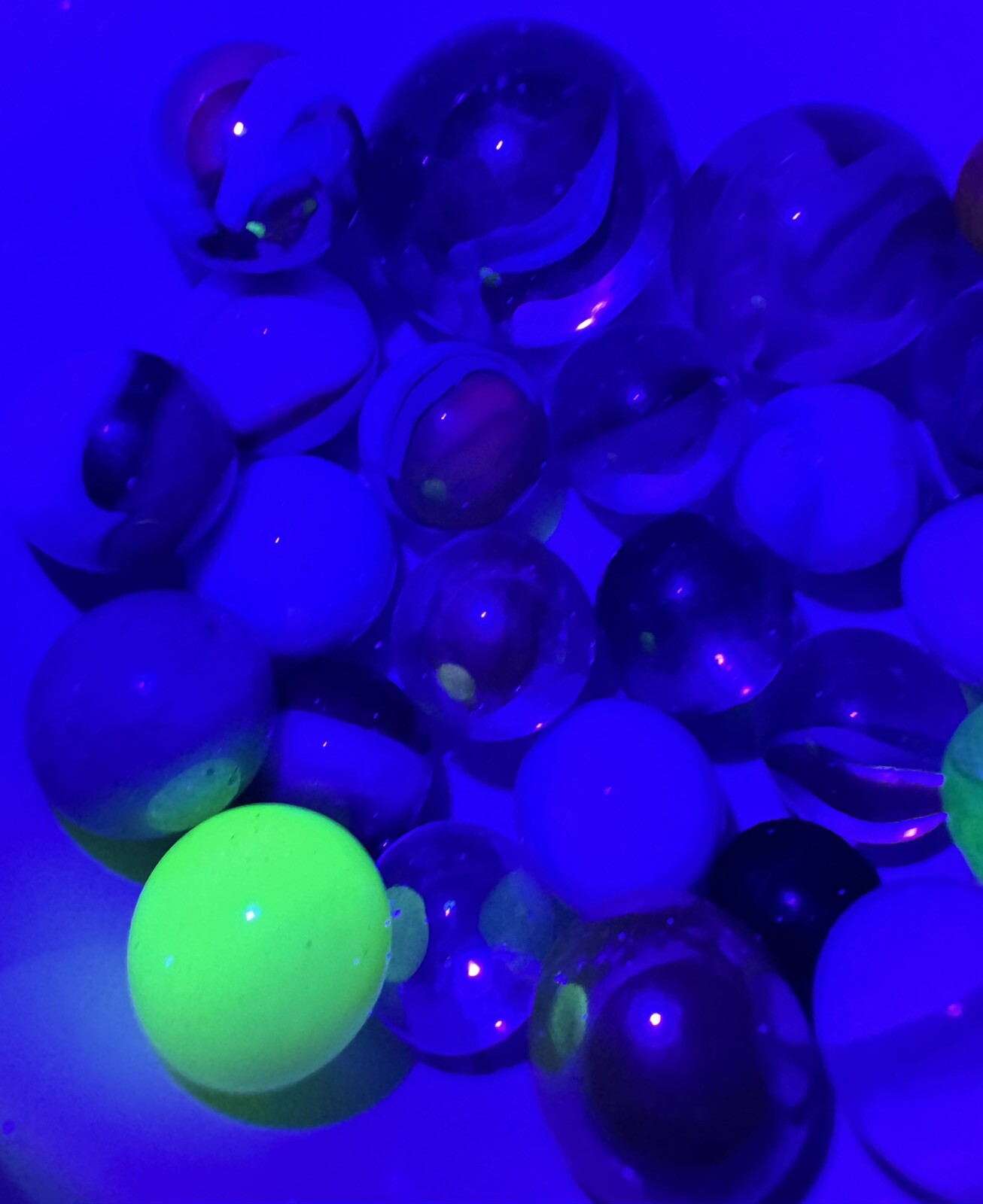 Vintage Marble Lot Of MARBLES UV Reactive Cadmium Uranium Lot #77