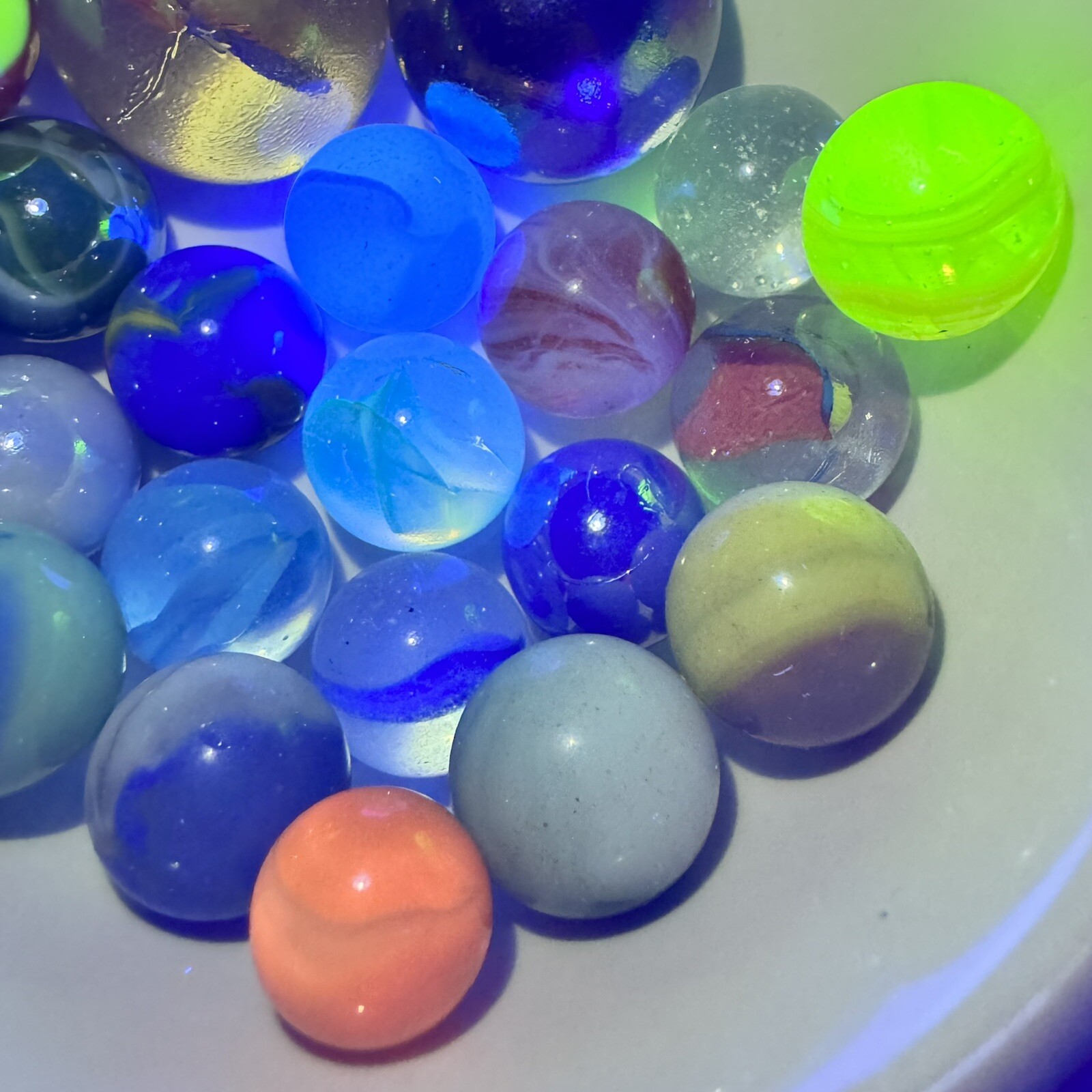Vintage Marble Lot Of MARBLES UV Reactive Cadmium Uranium Lot #65