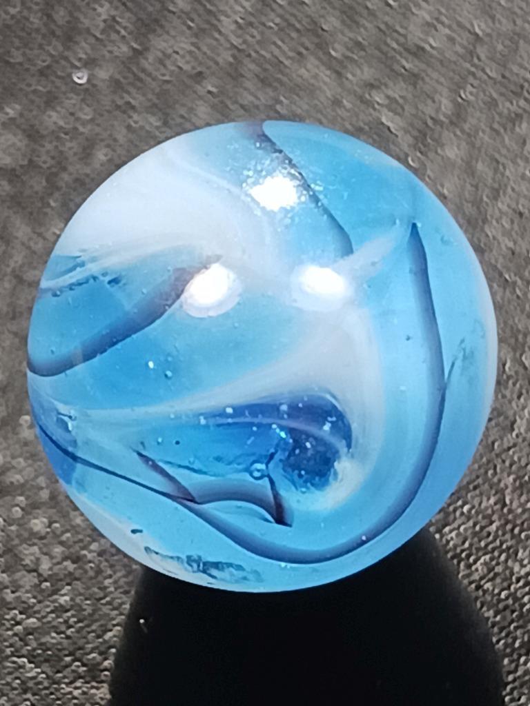 Akro CAC .52″ Cornflower Blue Slag w/Rich Black Thread NM Serious Marble A245