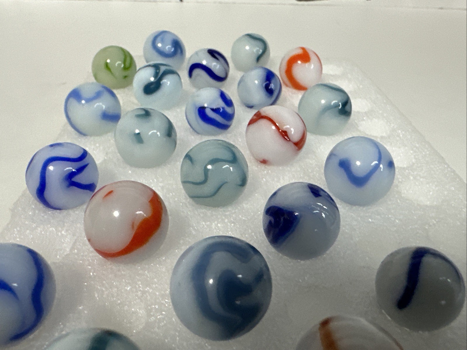 118 Lot Of 25 Vintage Alley Agate Swirls!