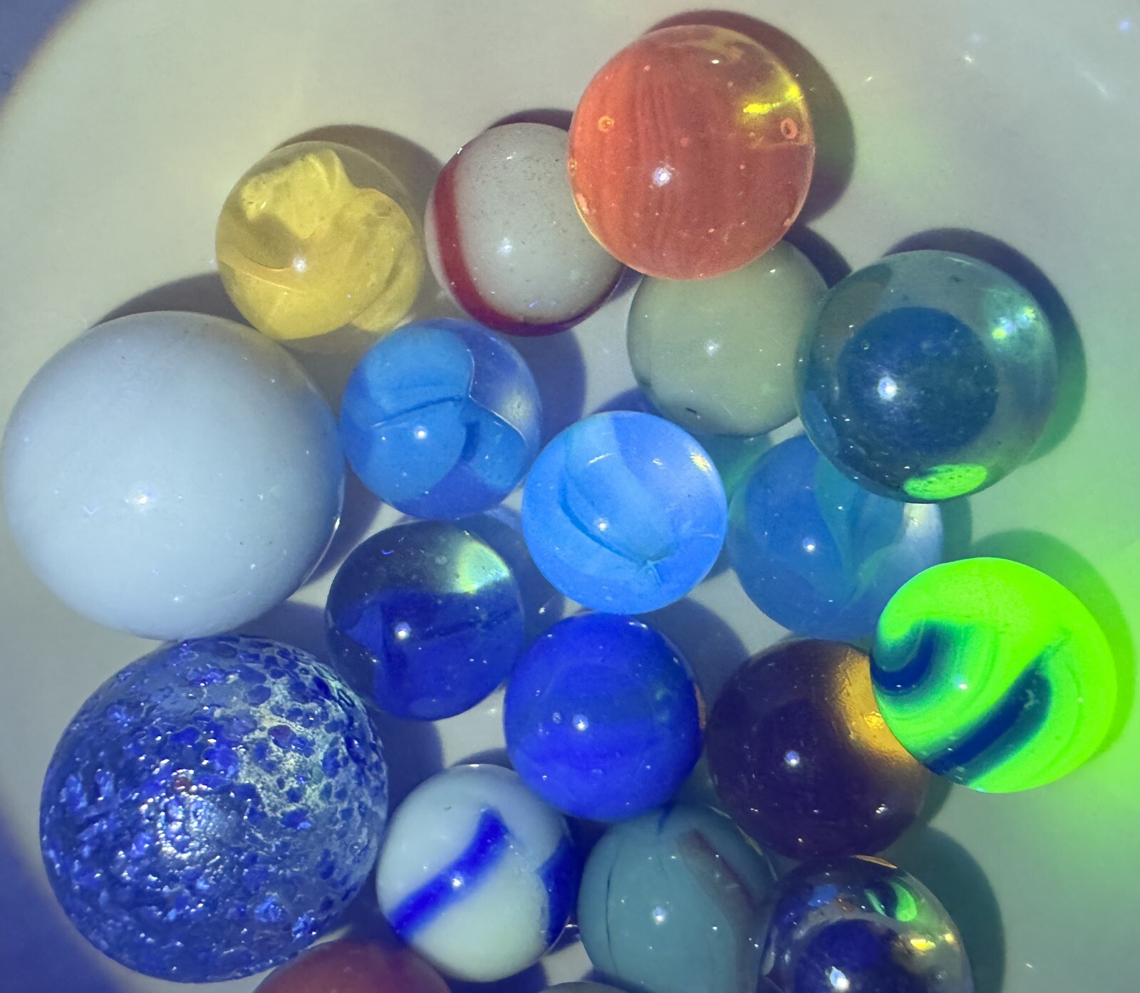 Vintage Marble Lot Of MARBLES UV Reactive Cadmium Uranium Lot #46