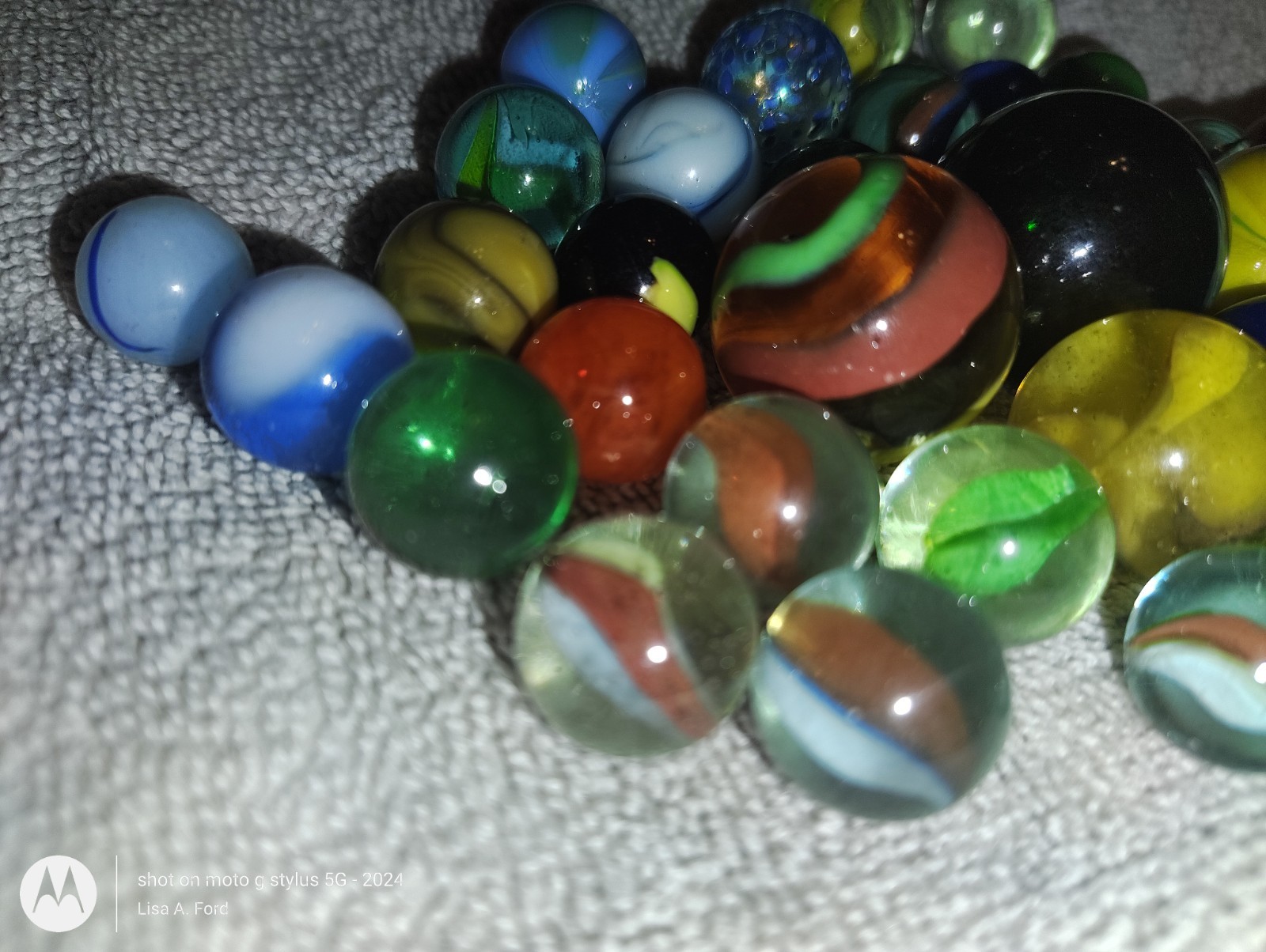 Vintage Marble Lot 35 Glass Marbles 4 Shooters 1.5″ Shooter Swirls Cat’s Eyes