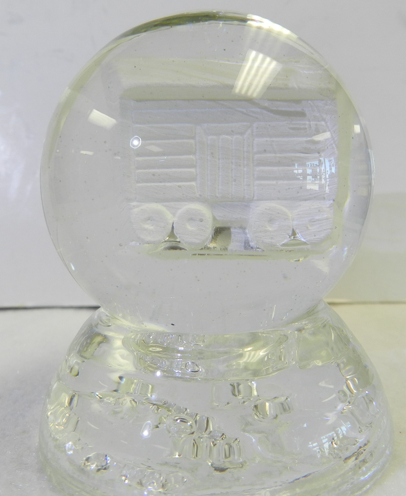 Very Nice Andy Davis Contemporary Sulphide Train Set With Davis Stands
