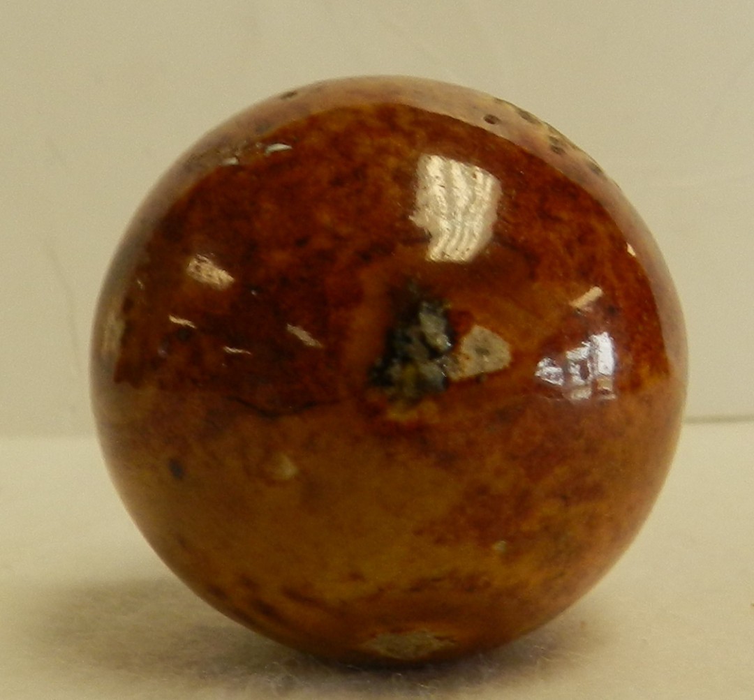 #20871m Large 1.37 Inches Vintage German Handmade Bennington Marble