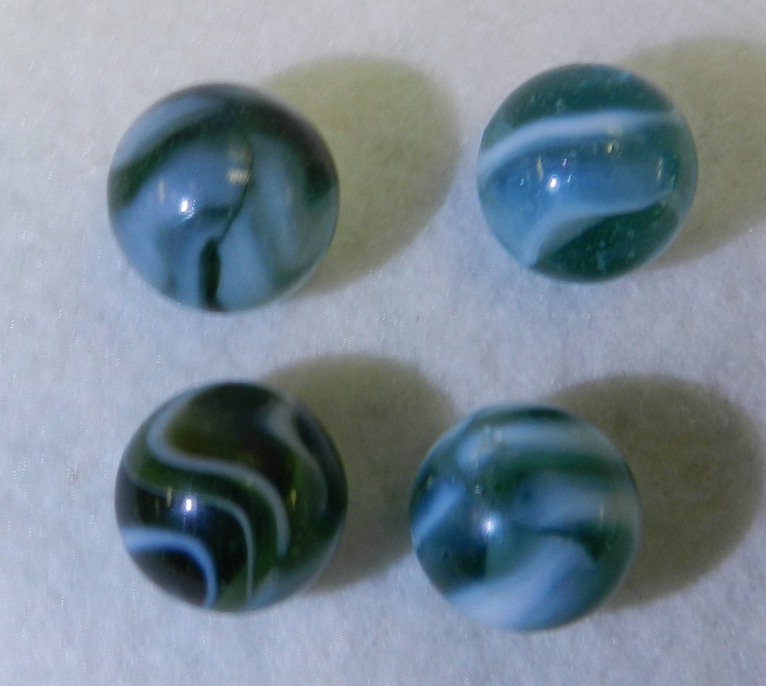 #21057m Vintage Group of 4 Ungraded Peltier Glass Marbles .66 to .69 Inches