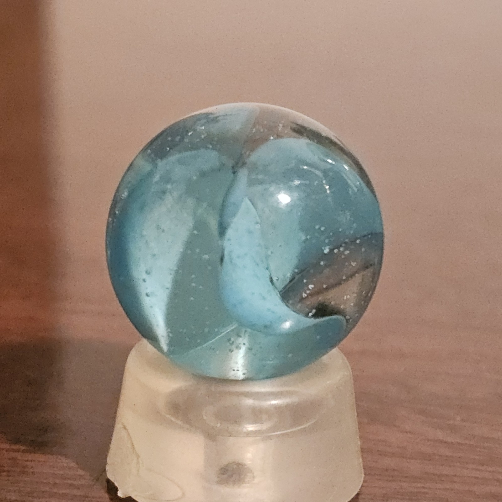 Vintage CE Bogard Blue 4-Lobe Floppy Cats Eye .937 Shooter Marble w Inclusion