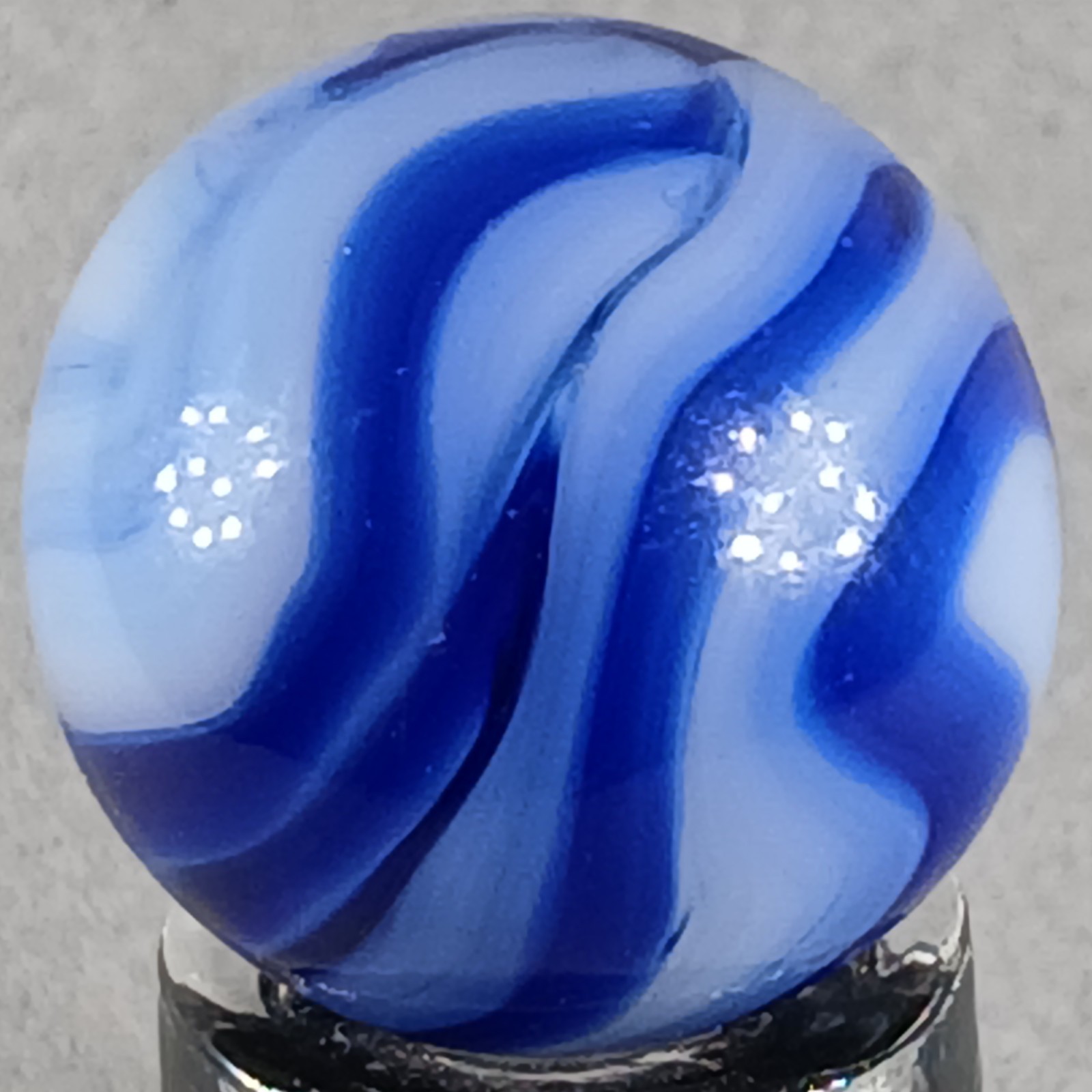 Vintage Alley Swirl .61 Inches Near-Mint Condition Combined Shipping