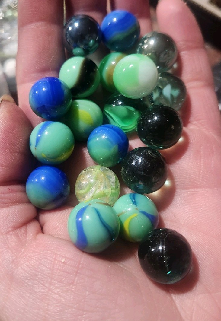 Cat’s Eye Machine Made Glass Toy Marbles Lot Assorted Colors for Ages 8 & Up