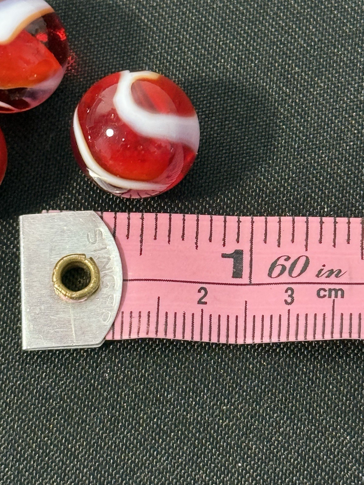 3 Akro 2-Color Snake White & Tan Over Transparent Red Cherry – (Pre-Owned)