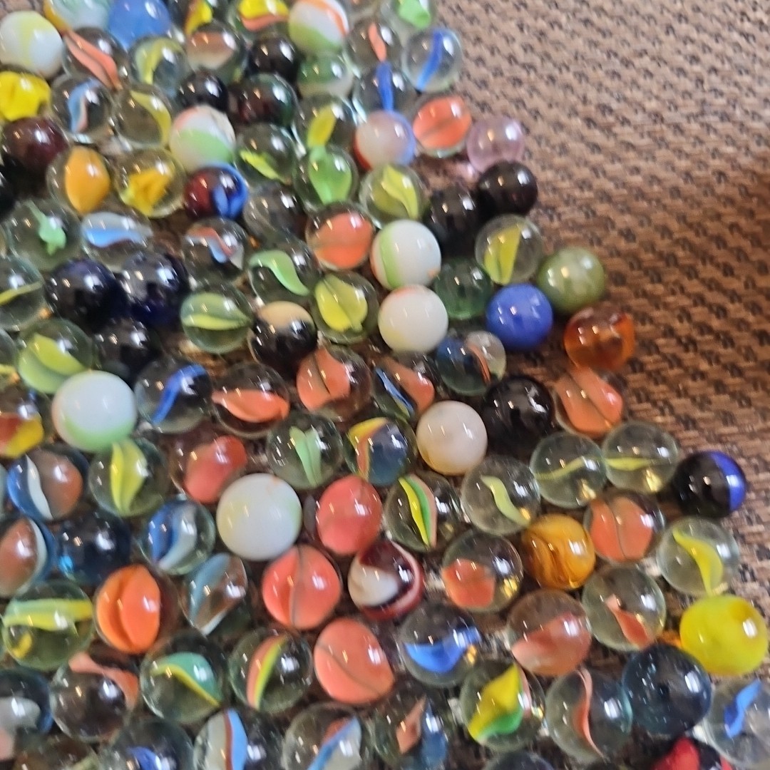 Vtg 202 Marbles Lot Rare Estate Find Different Sizes And Colors Cat Eyes