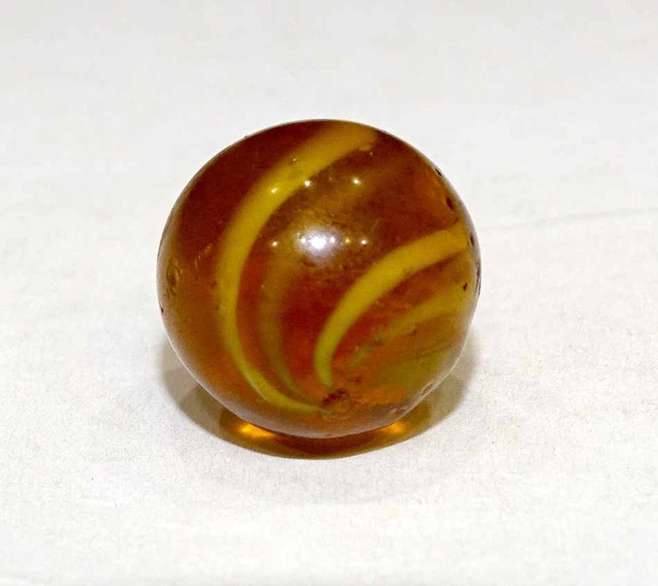 STUNNING! HANDMADE German CARAMEL SWIRL Estate Fresh ANTIQUE Vintage MARBLE
