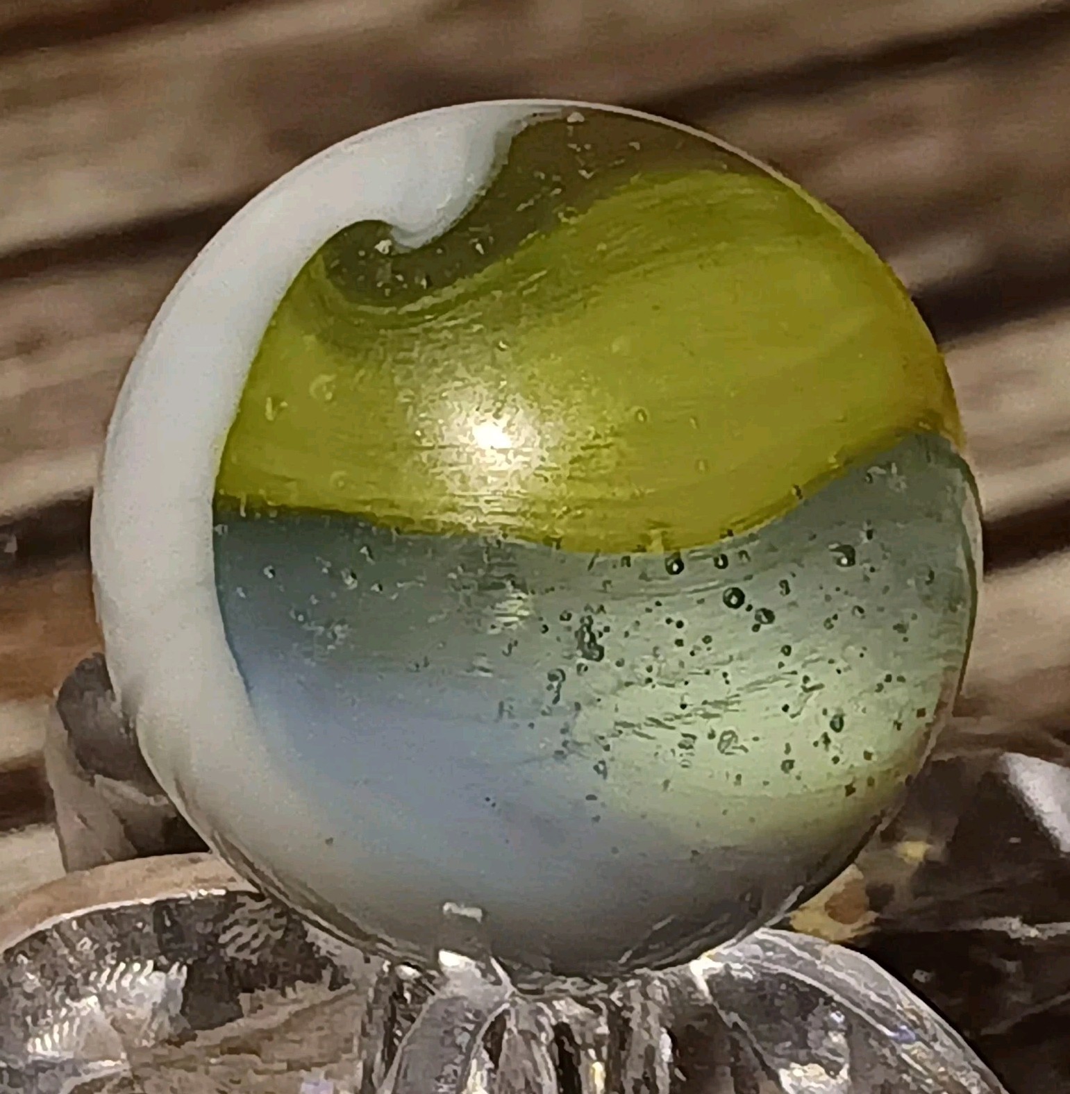 Vitro Agate Transparent Brushed Patch Marble. 5/8″ Mint. Uv Active.