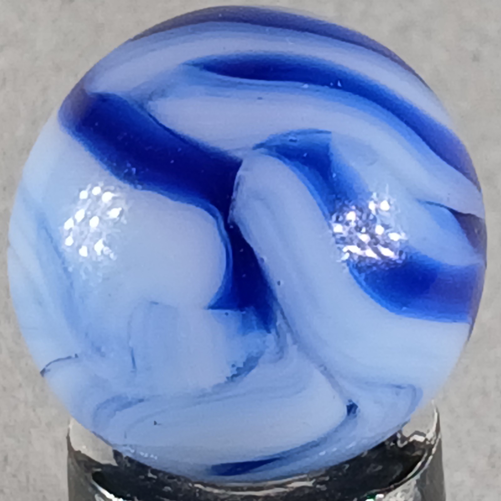Vintage Alley Swirl .61 Inches Near-Mint Condition Combined Shipping