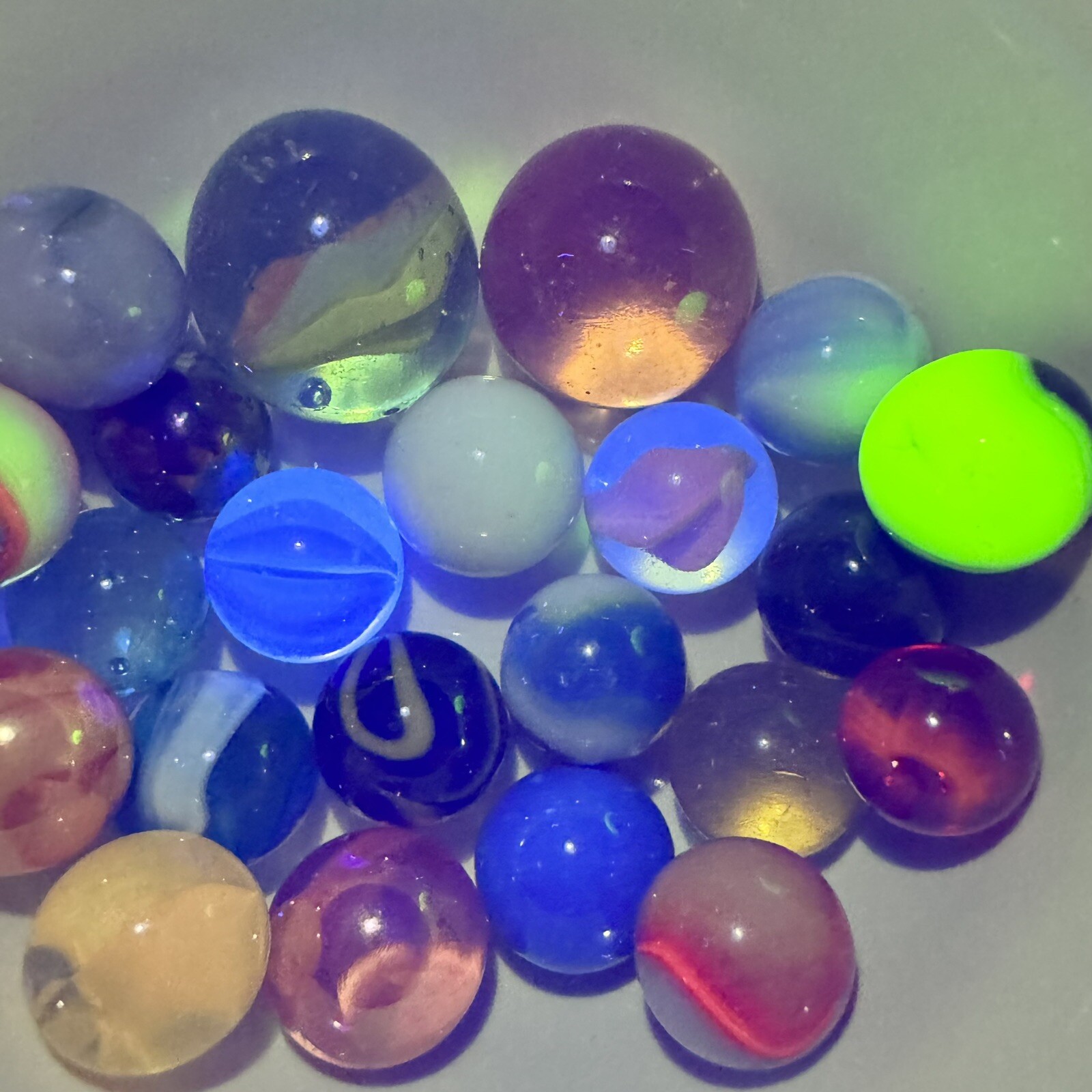 Vintage Marble Lot Of MARBLES UV Reactive Cadmium Uranium Lot #80