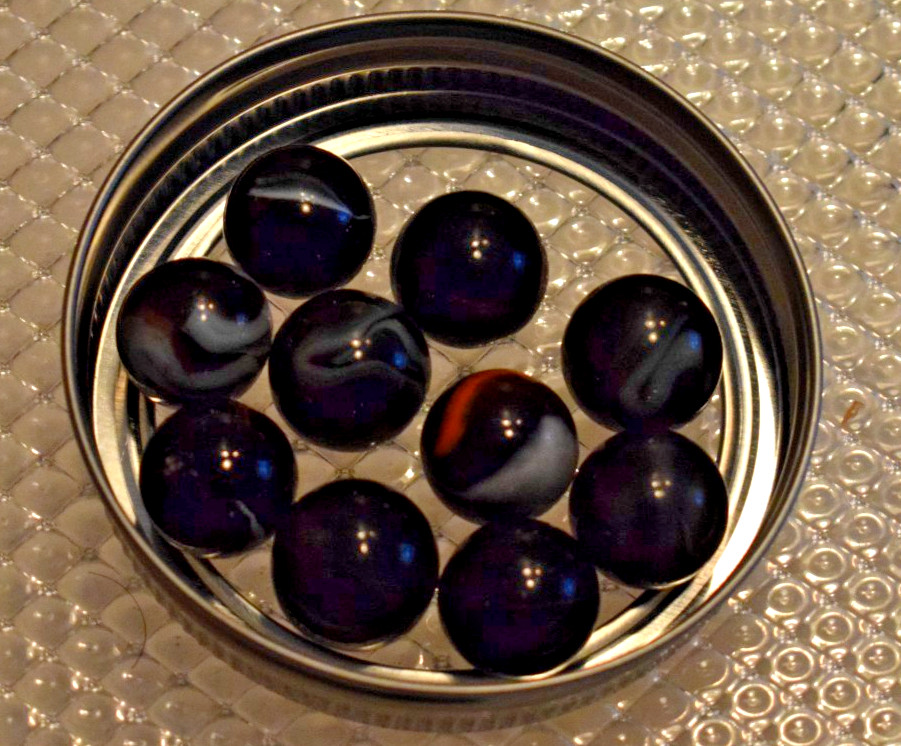 VINTAGE PELTIER CAT EYE BANANA AKRO AGATE POPEYE SWIRL PATCH MARBLES 60PCS