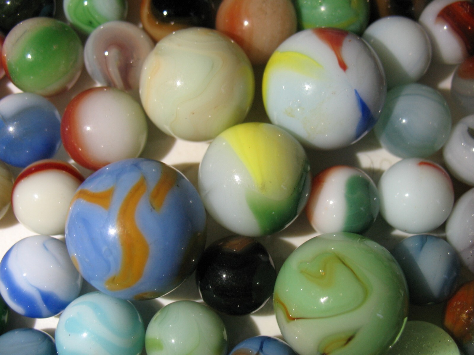 154+ Machine Made Marbles Various Makers +Types .45 to 1.01″ dia