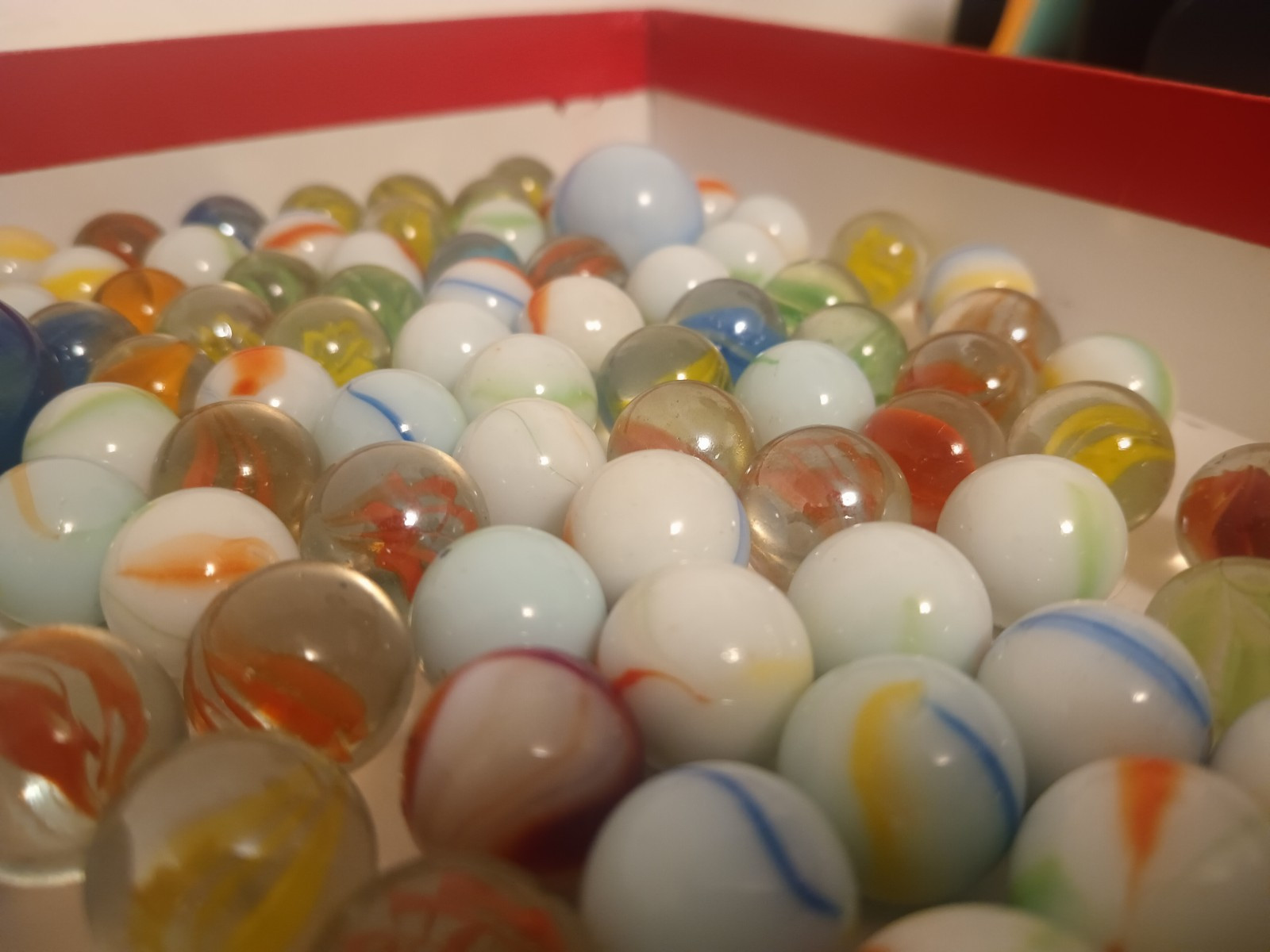 Vintage Marbles Lot Of 190 Cats Eye Others Estate Find 2 Lb 7 Oz